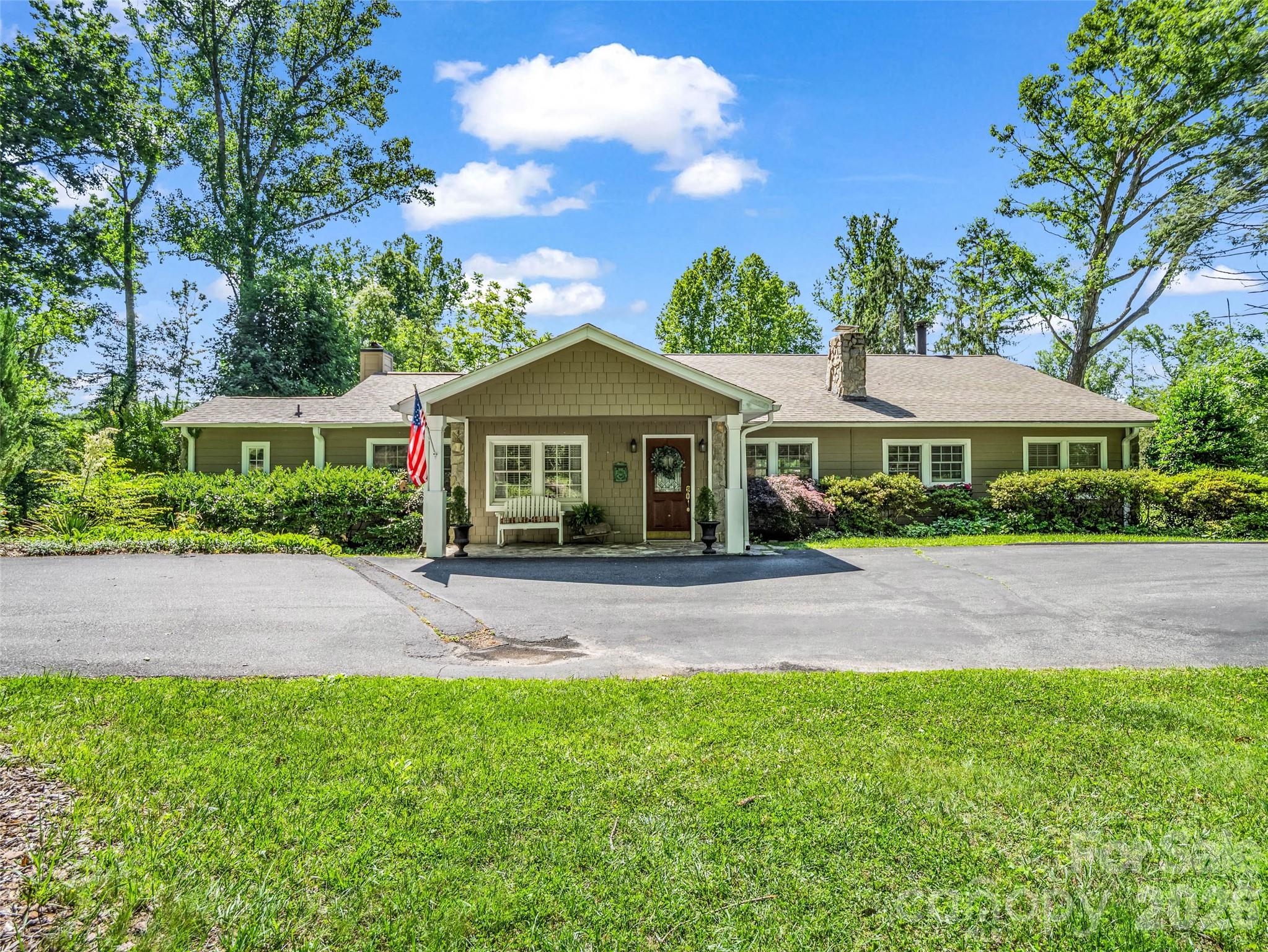 52 Forest Road Property Photo 1