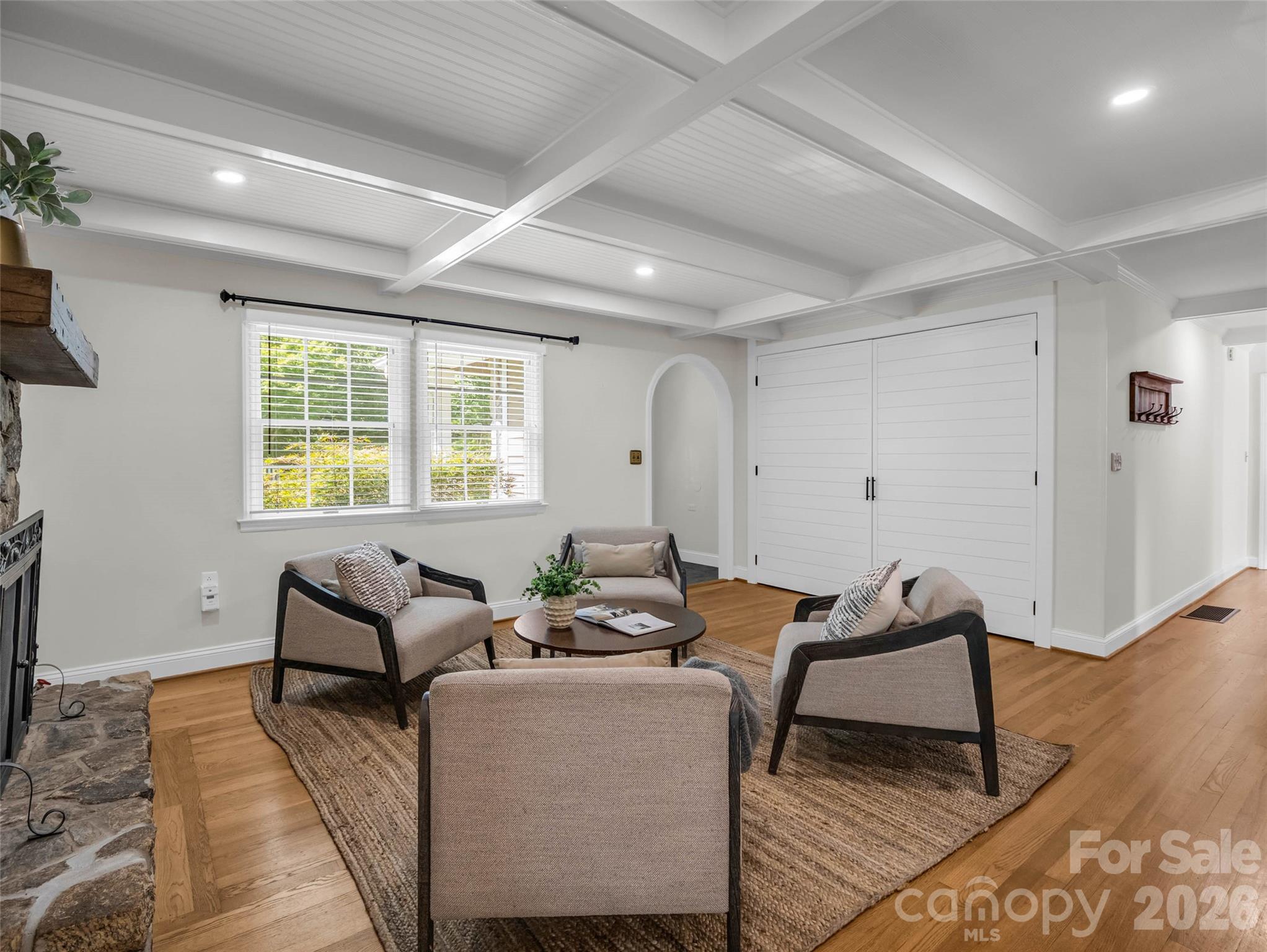 52 Forest Road Property Photo 8