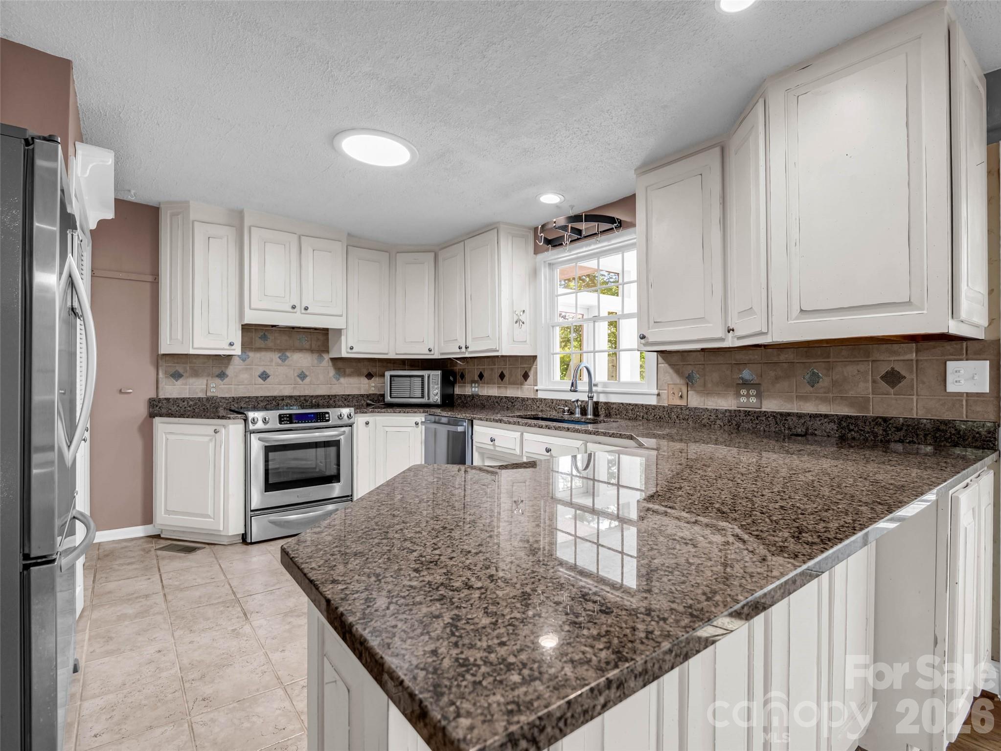 52 Forest Road Property Photo 14