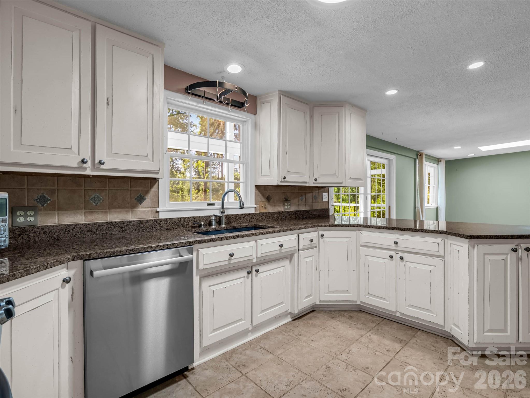 52 Forest Road Property Photo 16