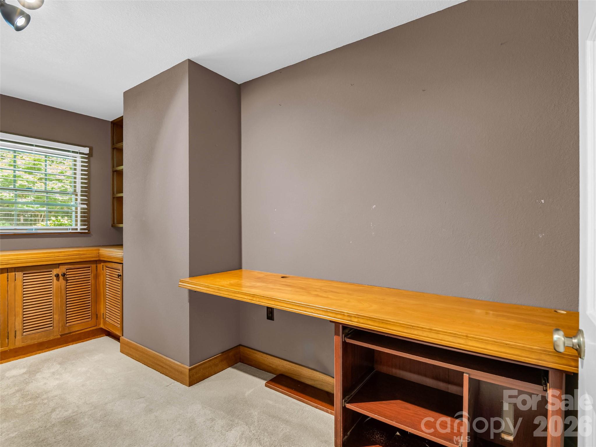 52 Forest Road Property Photo 35