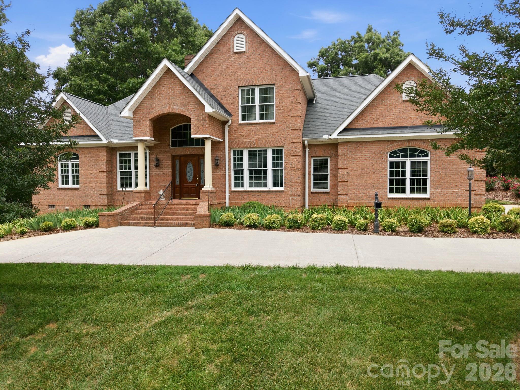 540 Hickory Drive Property Photo 1