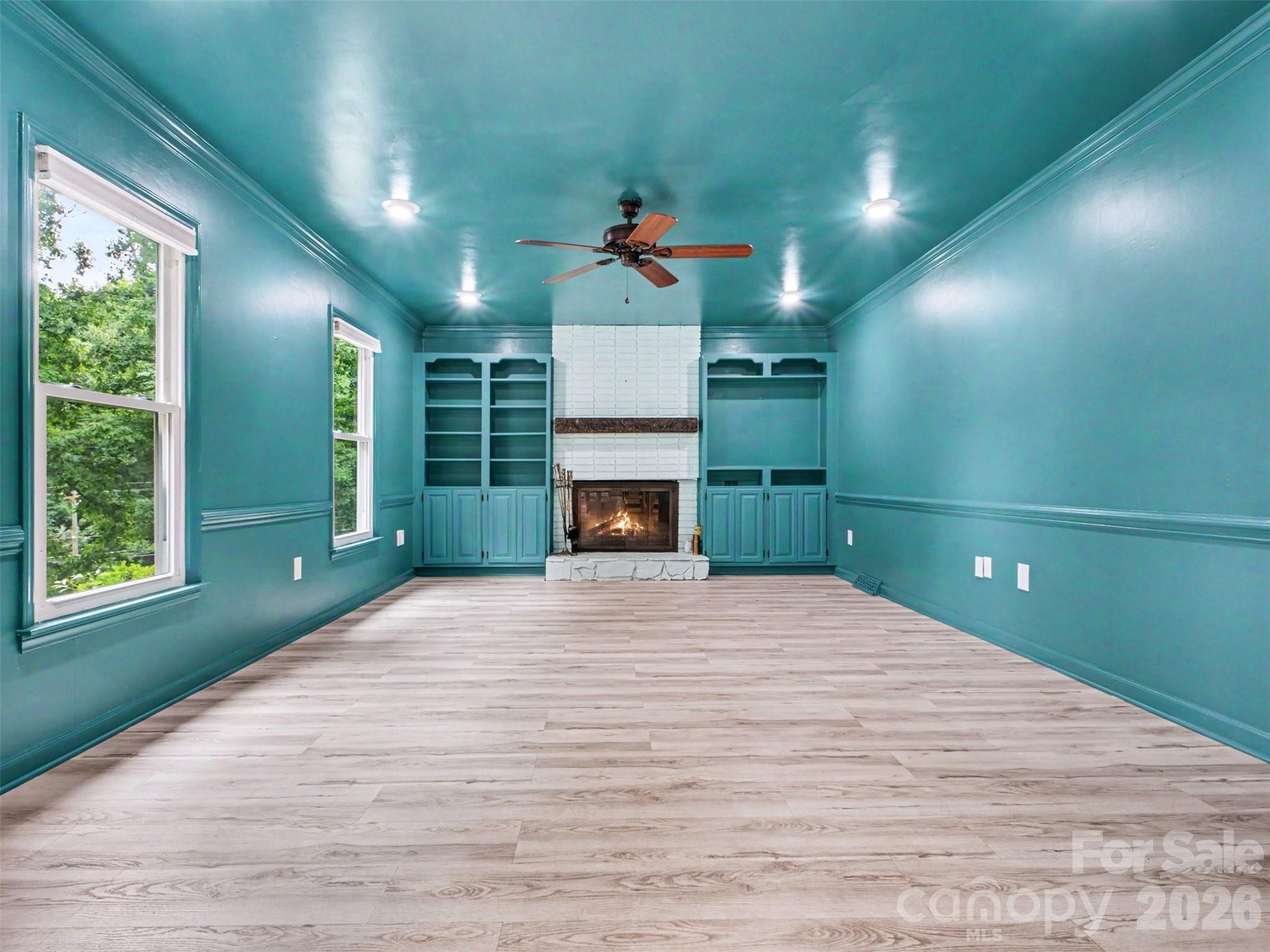420 Brook Avenue Property Photo 6