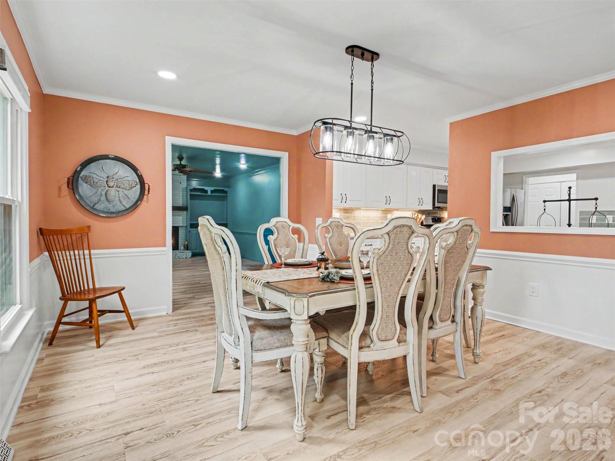 420 Brook Avenue Property Photo 11