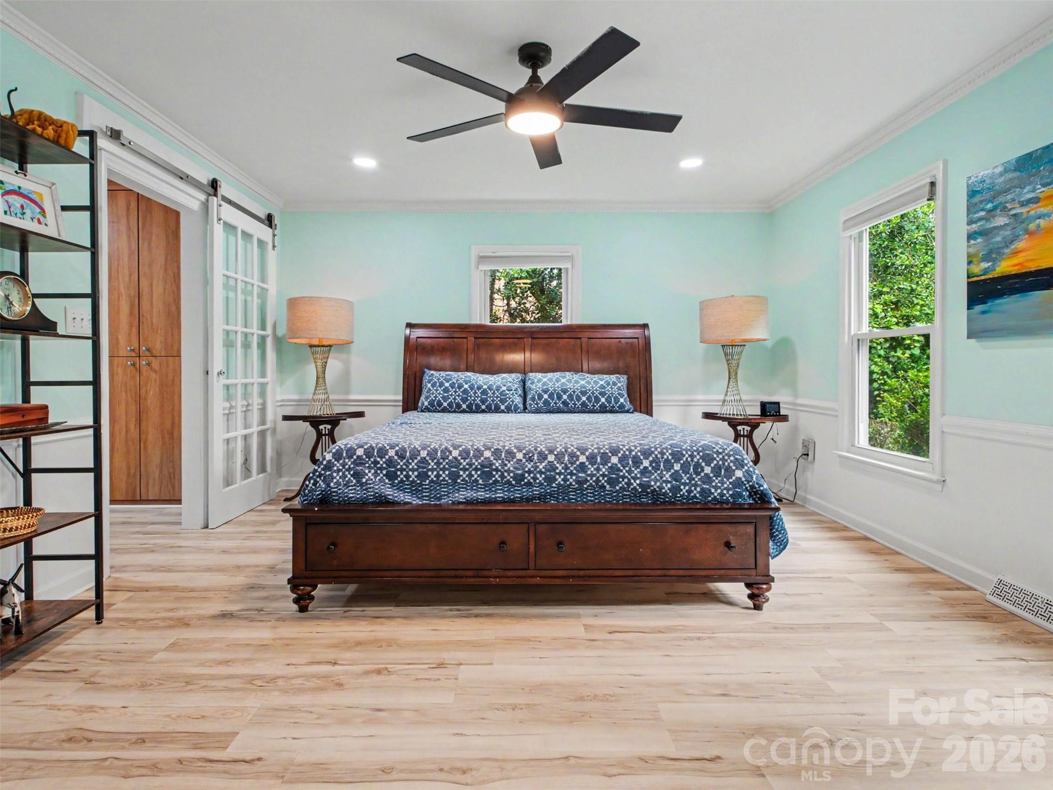 420 Brook Avenue Property Photo 15