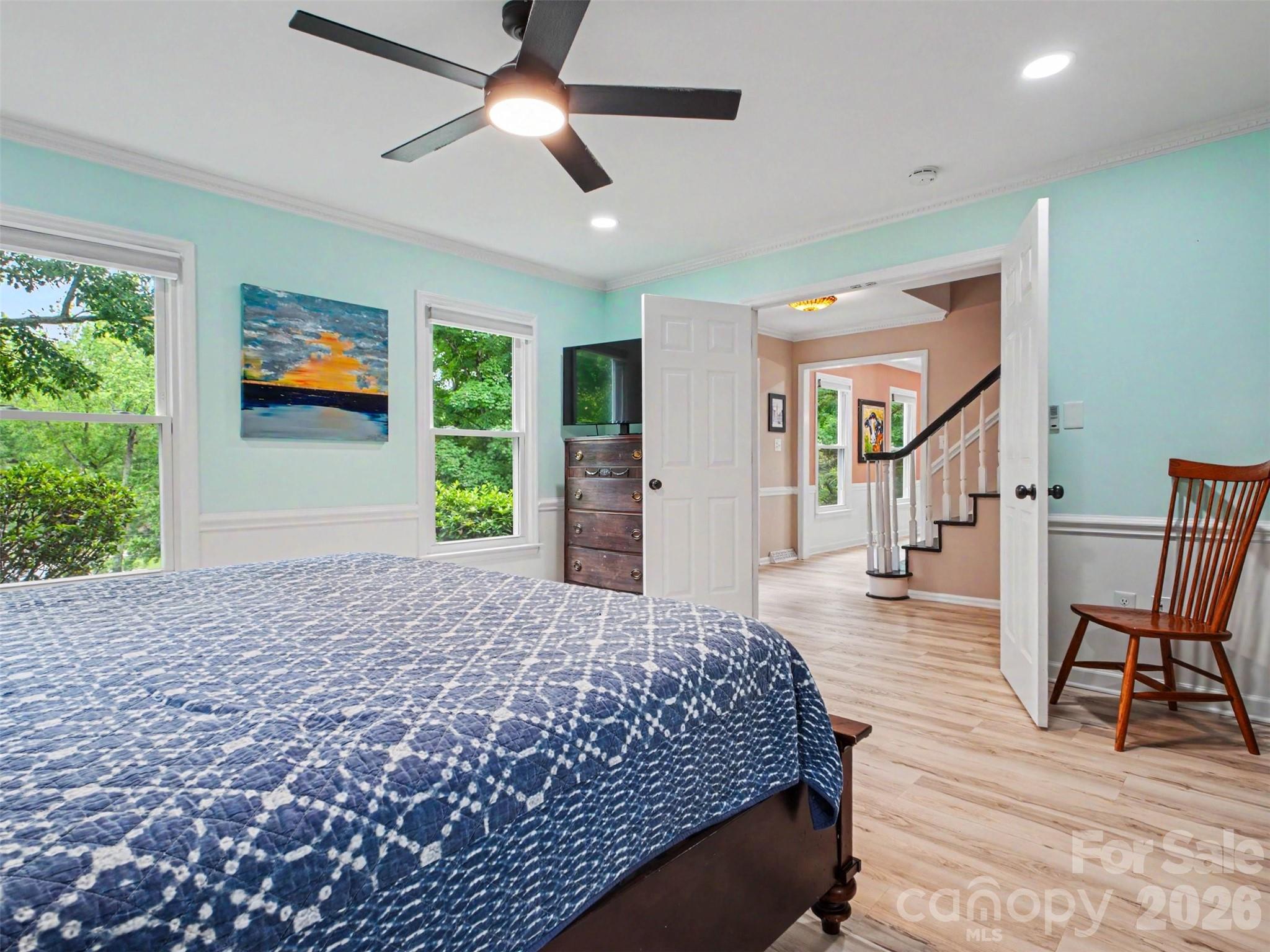 420 Brook Avenue Property Photo 16