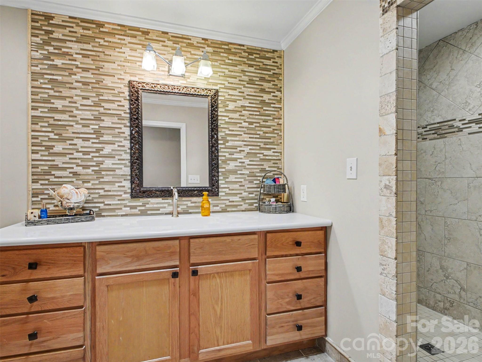 420 Brook Avenue Property Photo 22
