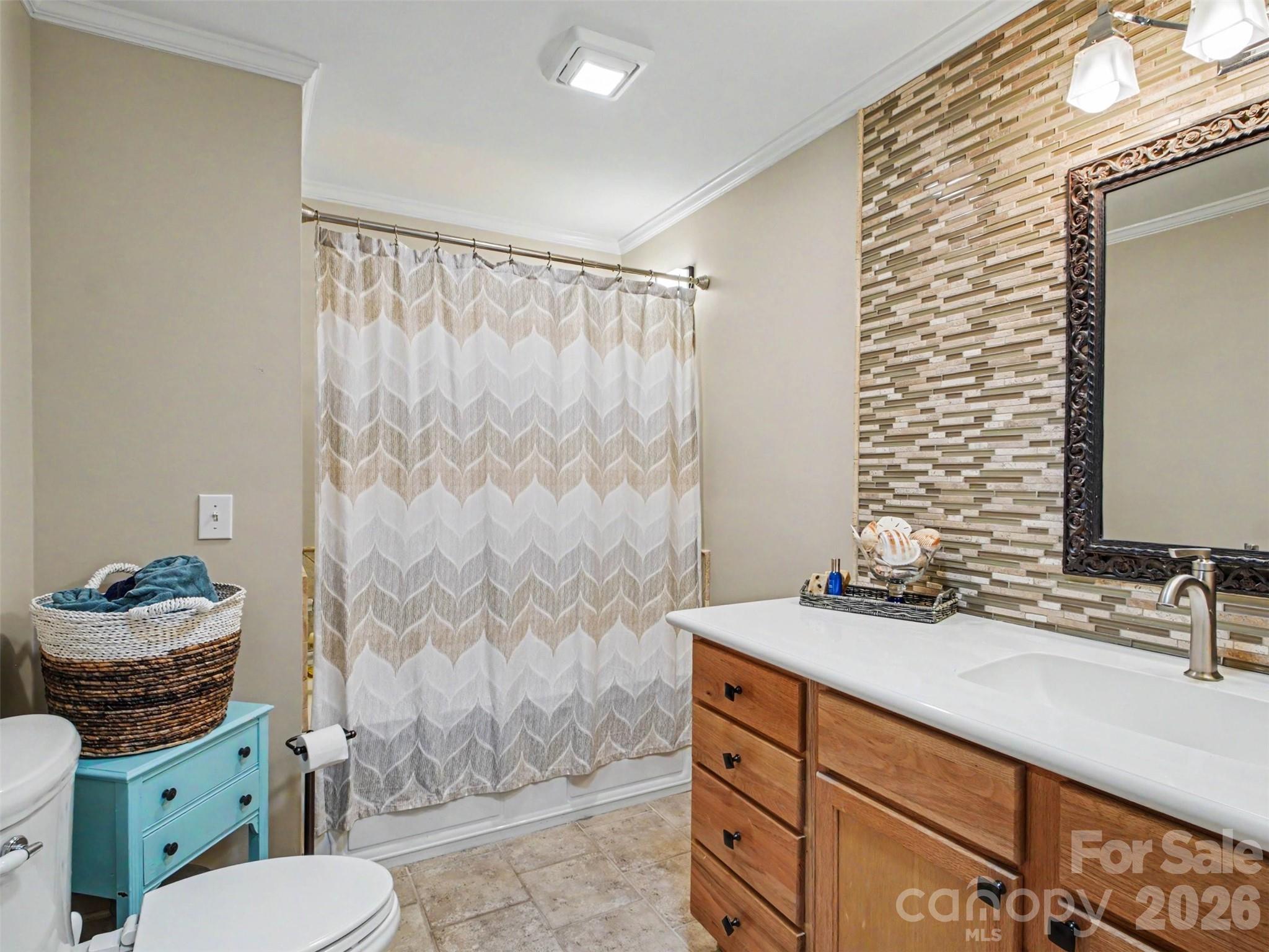 420 Brook Avenue Property Photo 23