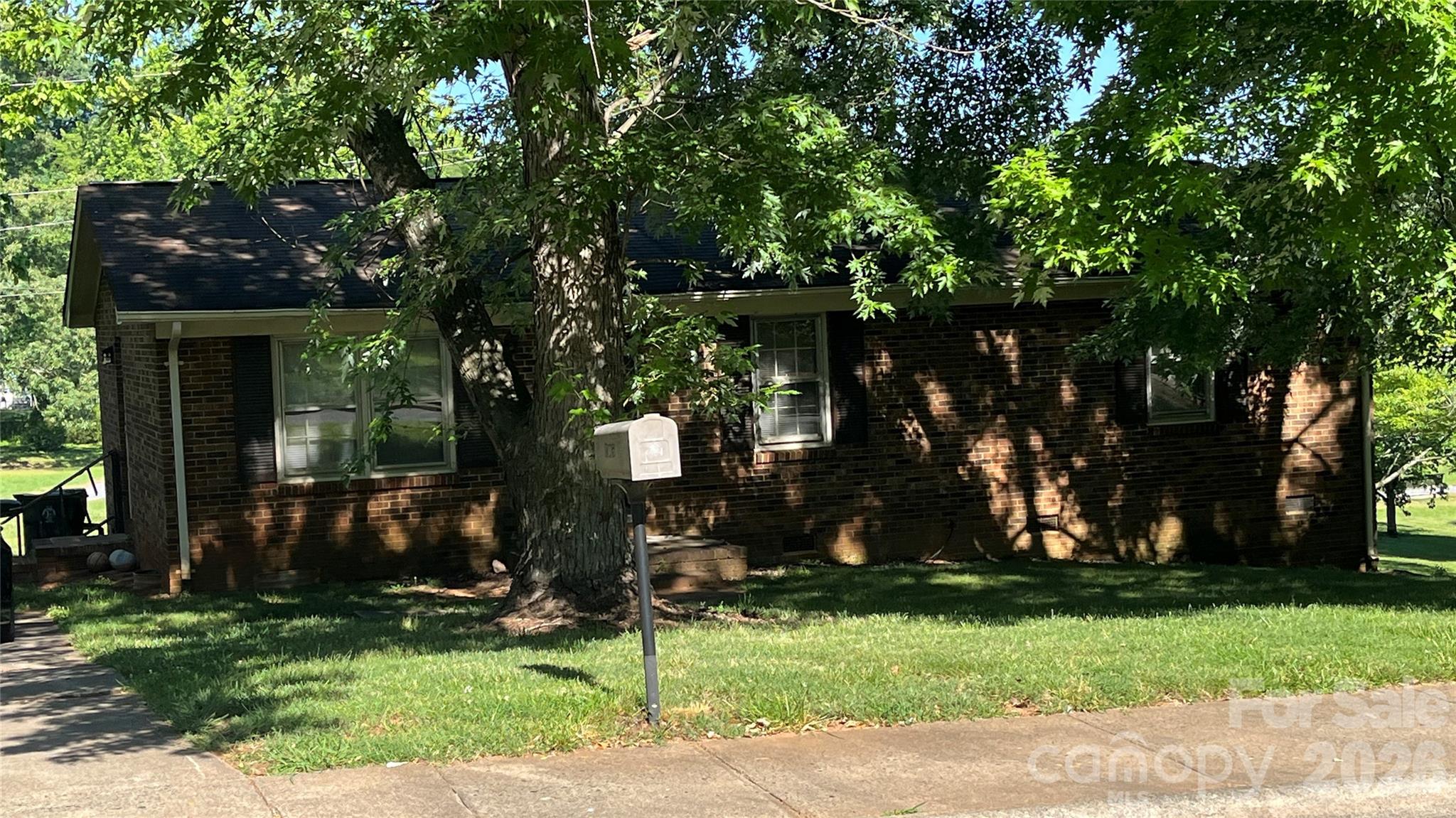 1920 Johnstown Road Property Photo 5