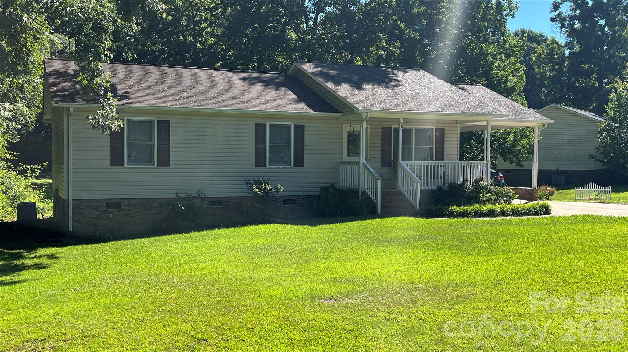 1920 Johnstown Road Property Photo 9