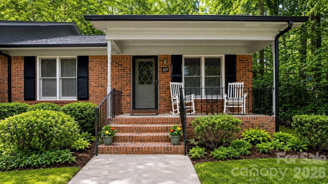 107 David Court Property Photo 1
