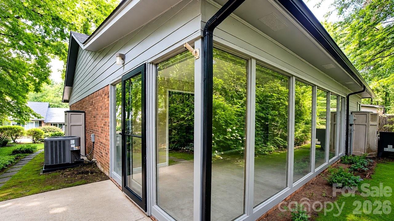107 David Court Property Photo 7