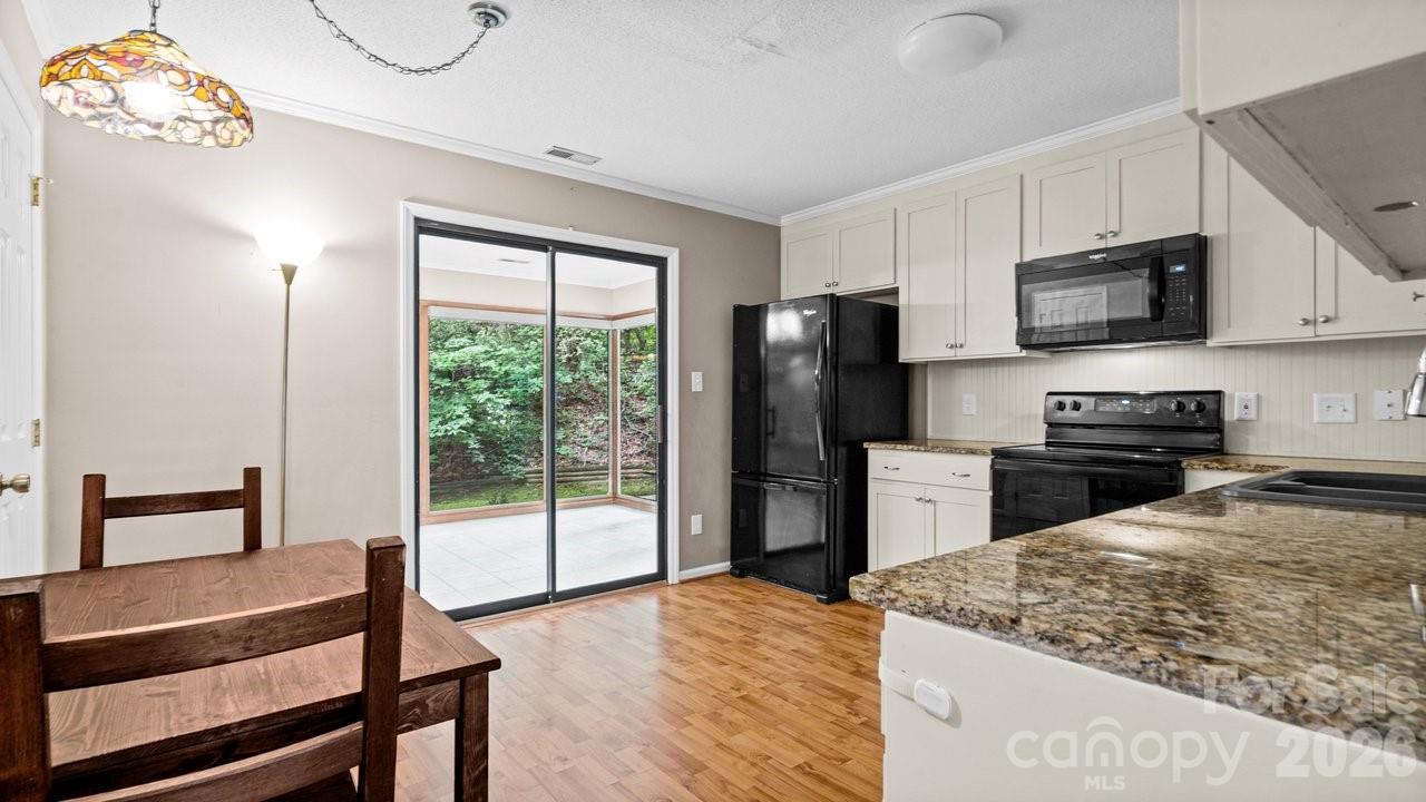 107 David Court Property Photo 14