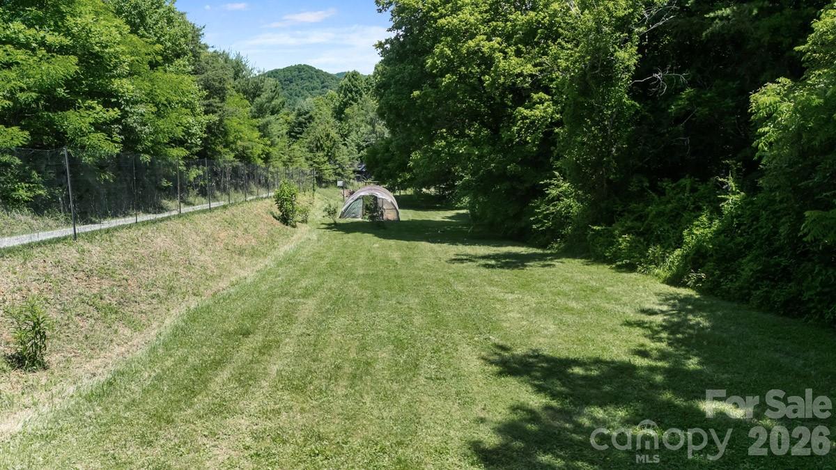 128 Barnet Mountain Drive Property Photo 14