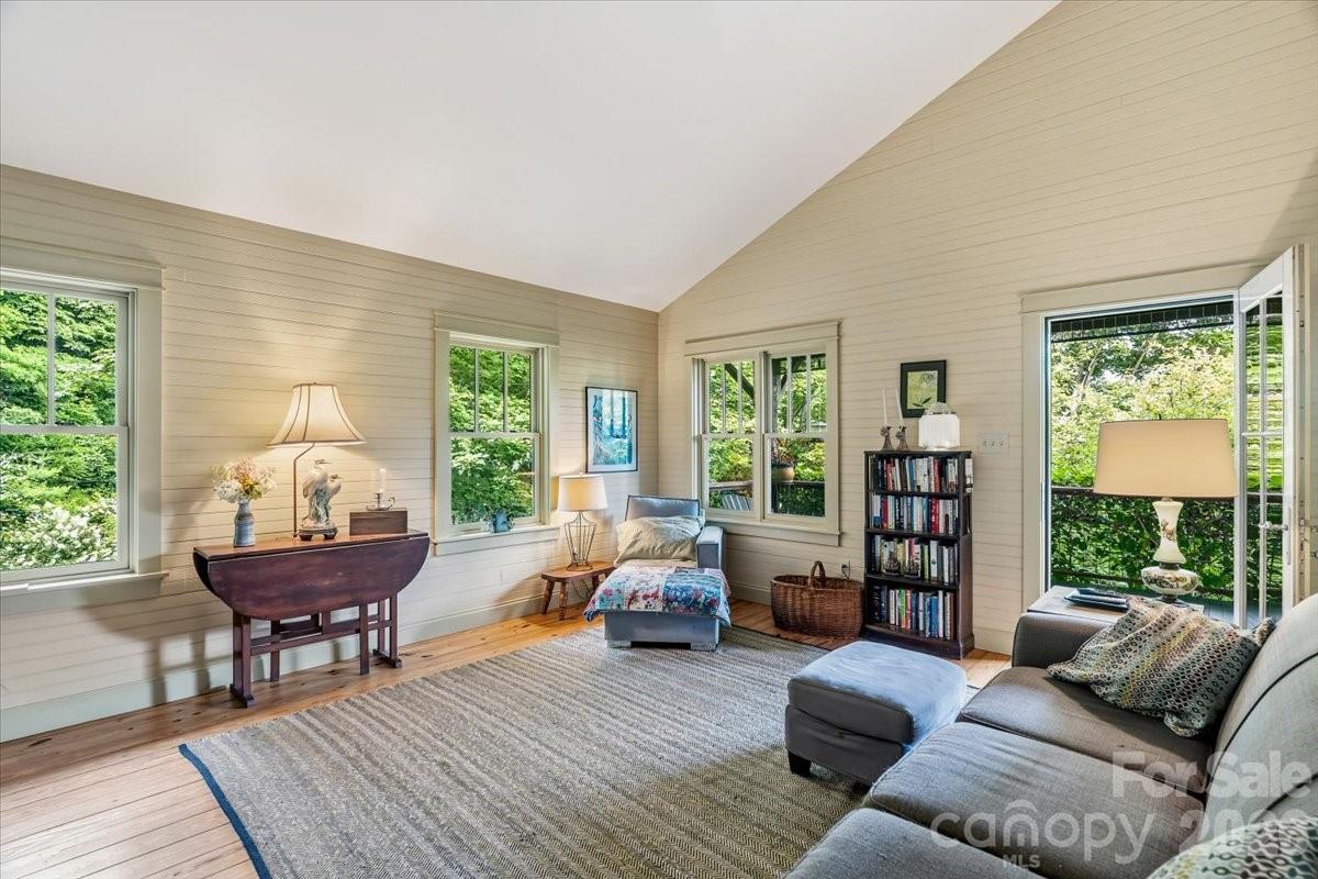 128 Barnet Mountain Drive Property Photo 27
