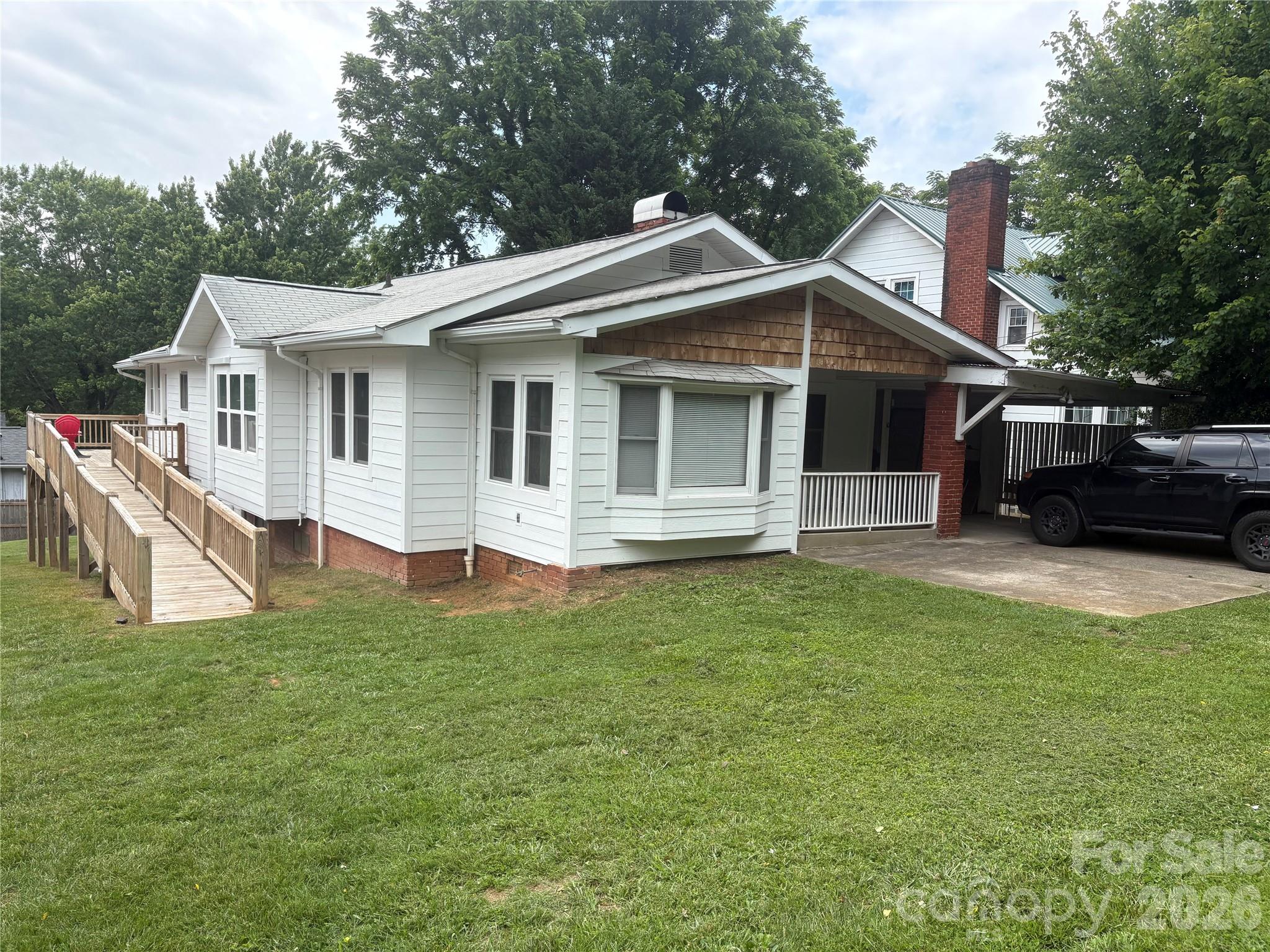 10 Washington Avenue Property Photo 1