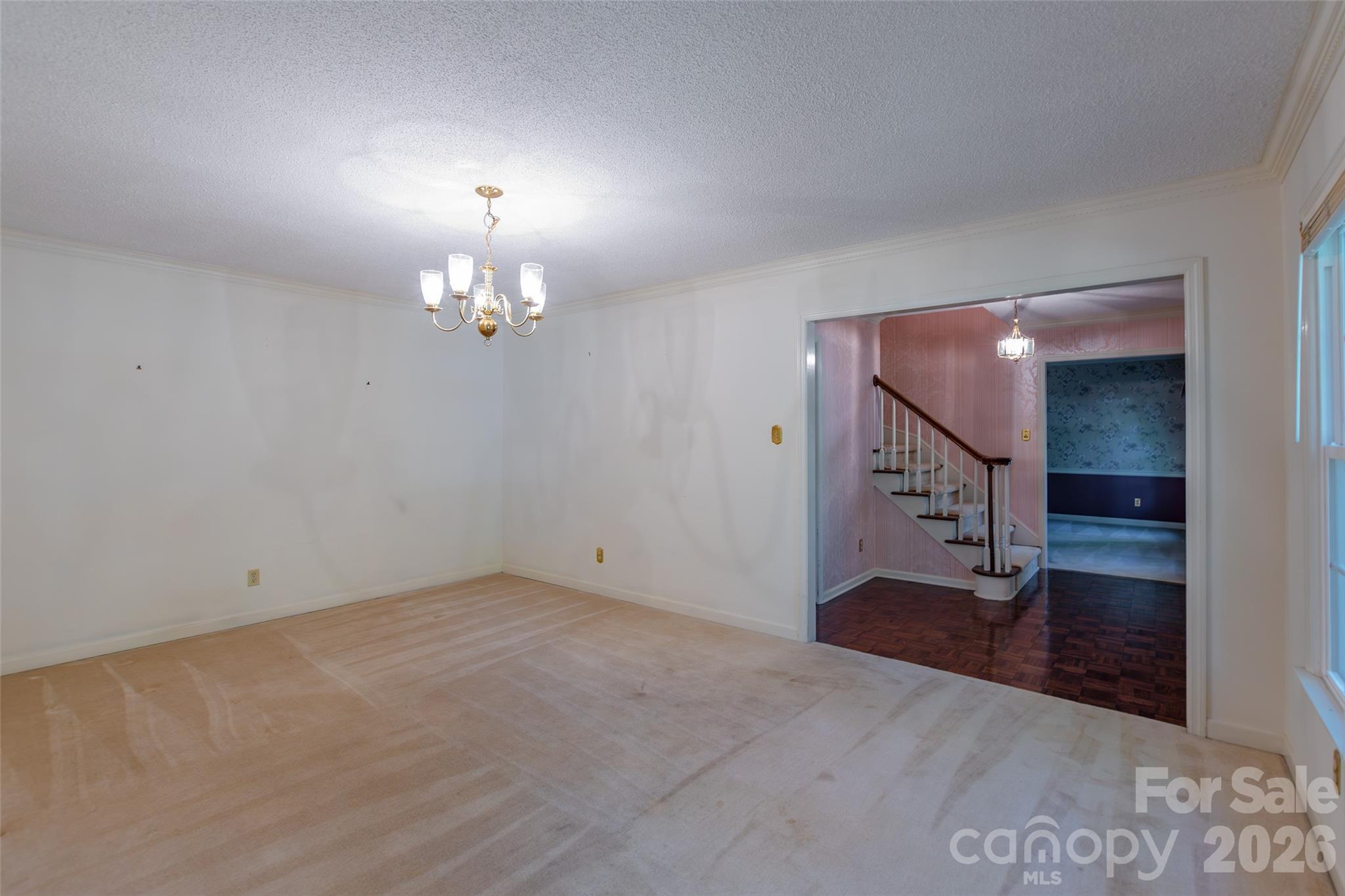 1171 Candlelight Drive Property Photo 5