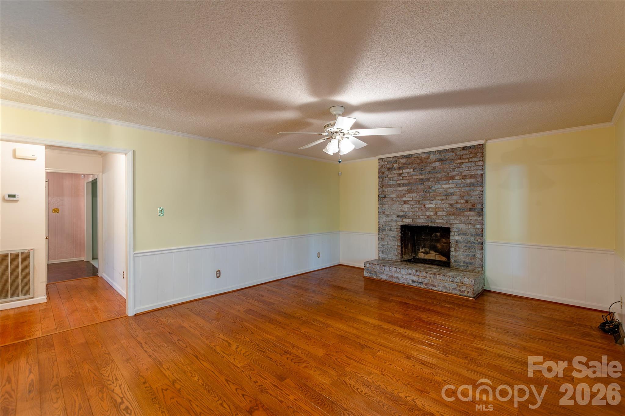 1171 Candlelight Drive Property Photo 10