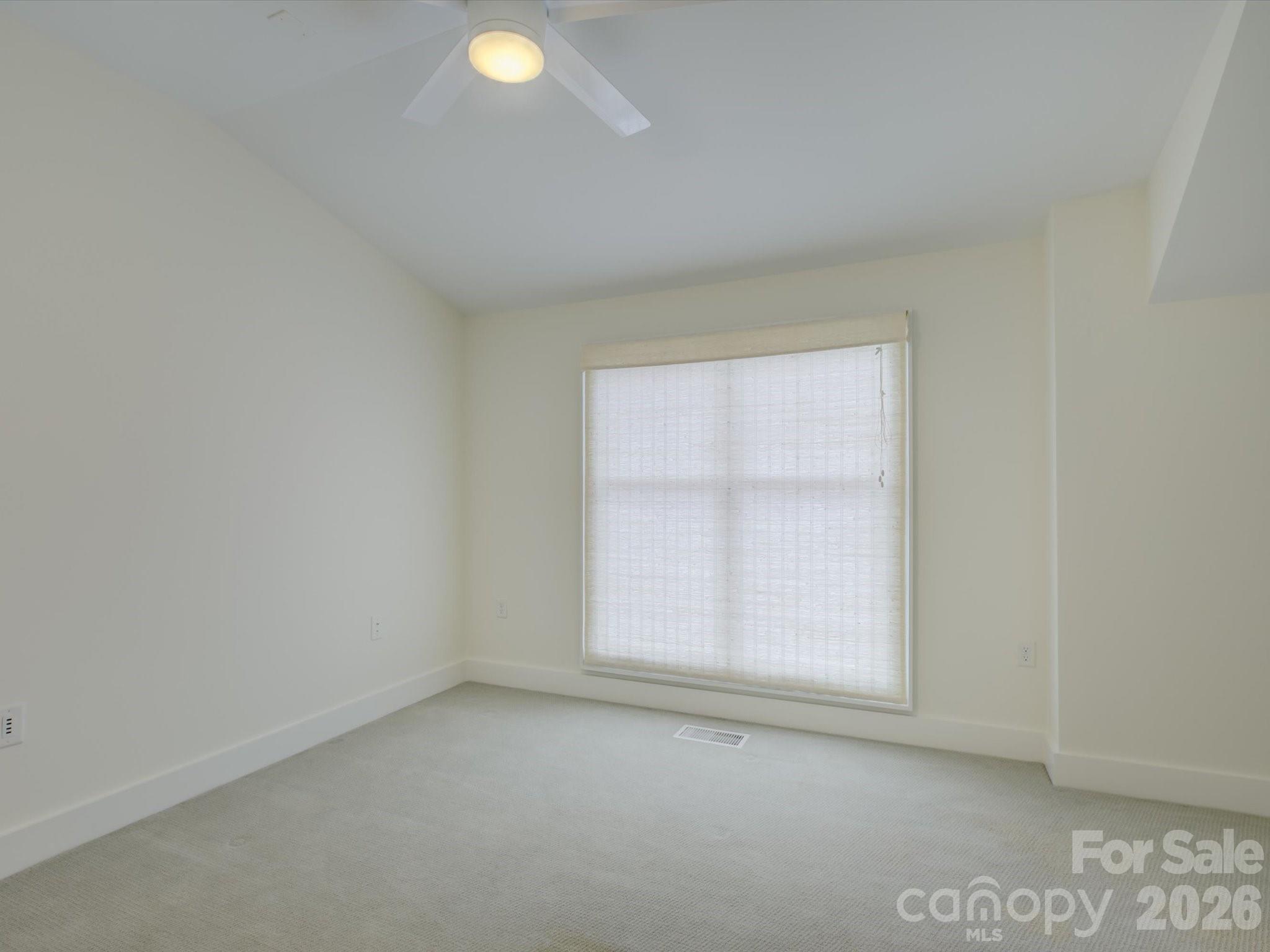 335 E Tremont Avenue Property Photo 28