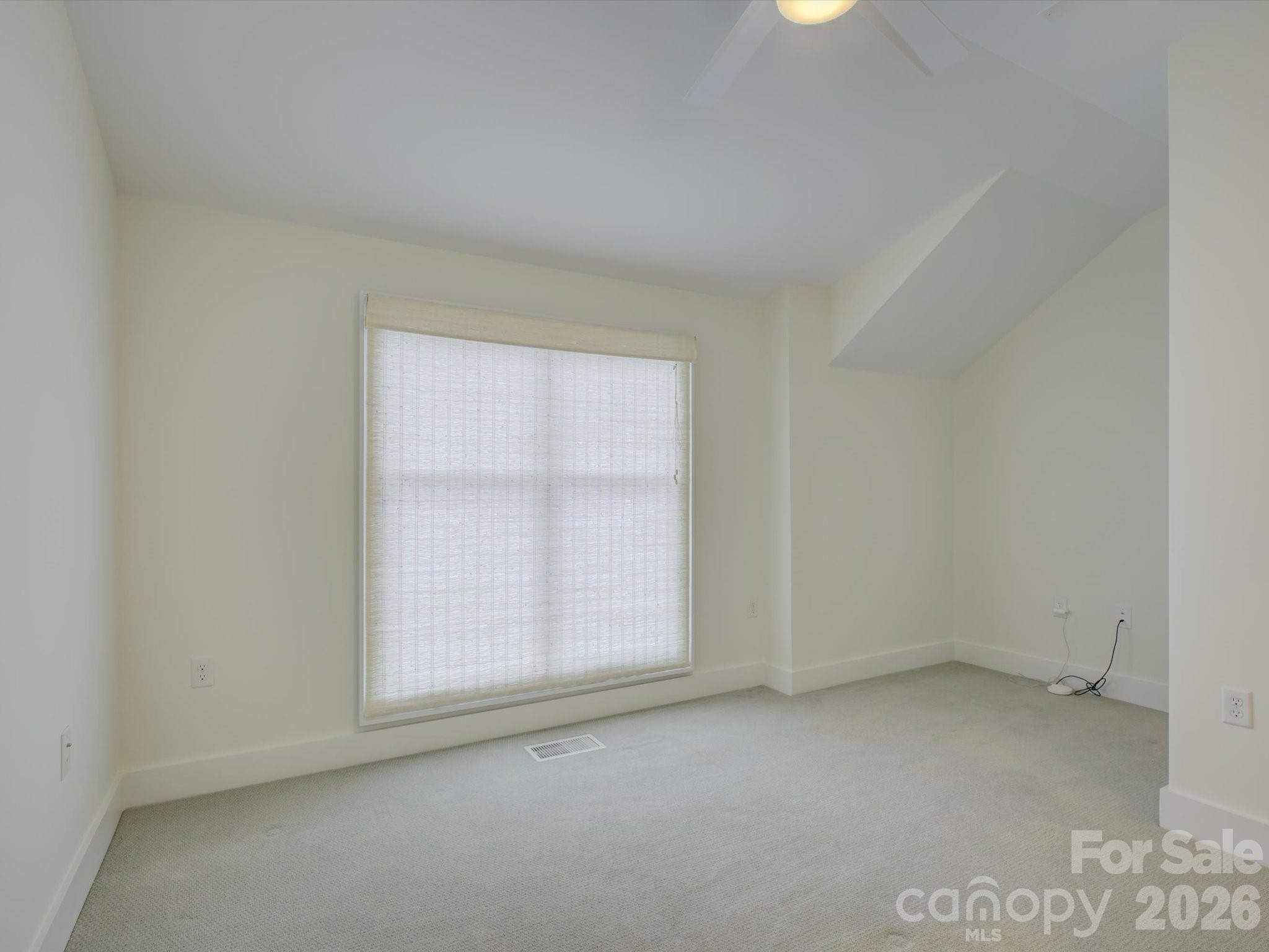 335 E Tremont Avenue Property Photo 29