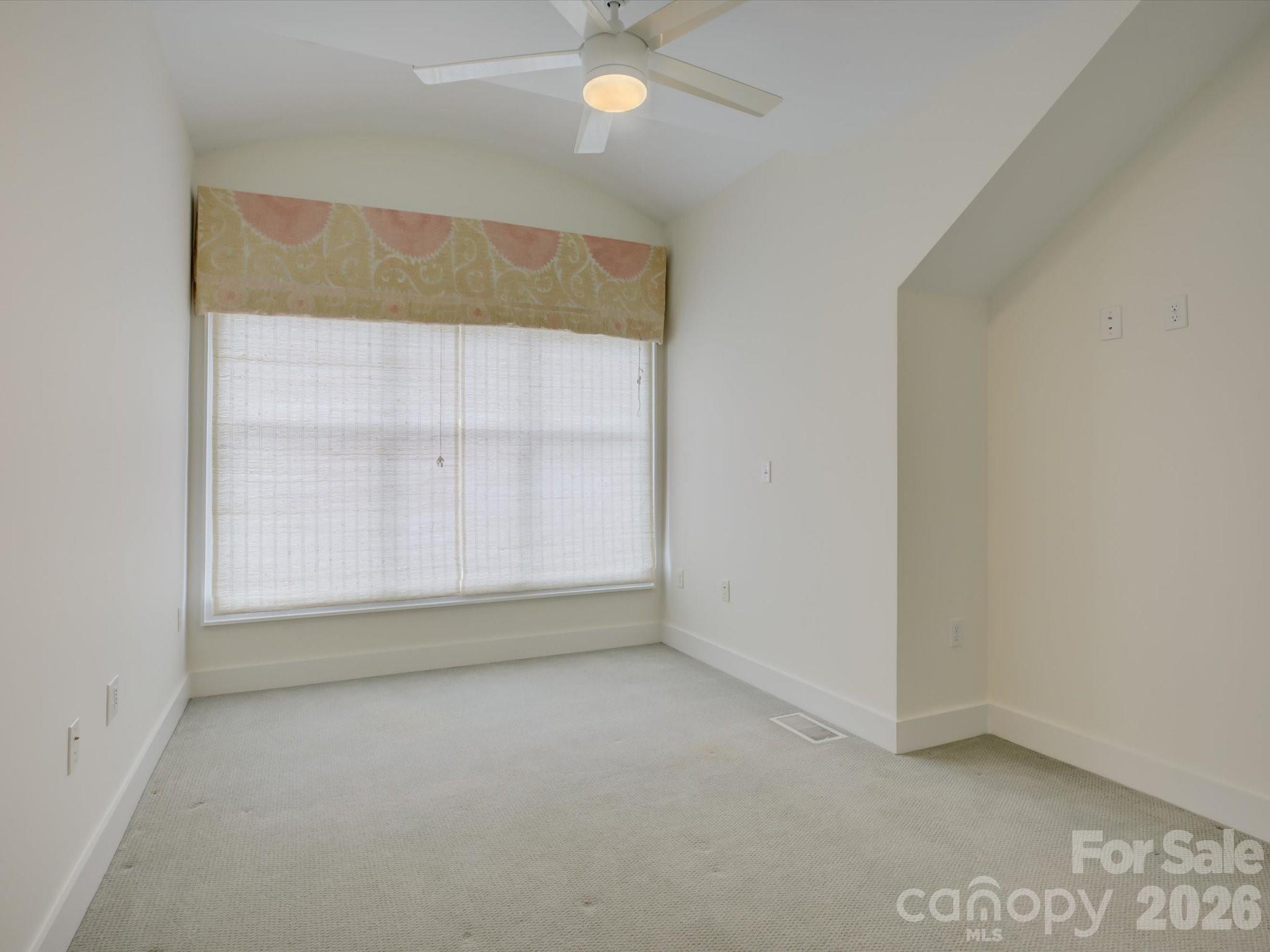 335 E Tremont Avenue Property Photo 33