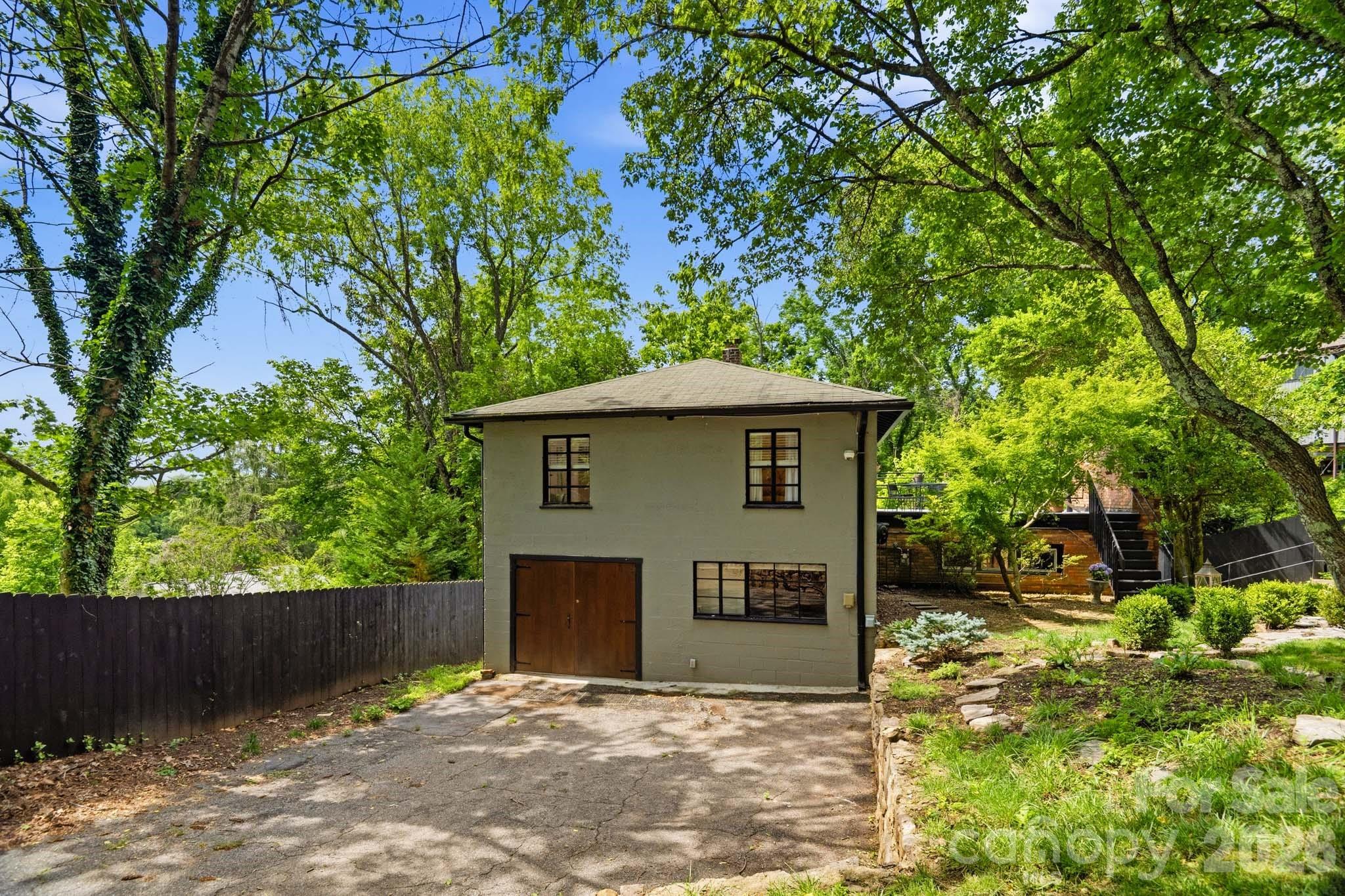 38 Aurora Drive Property Photo 33