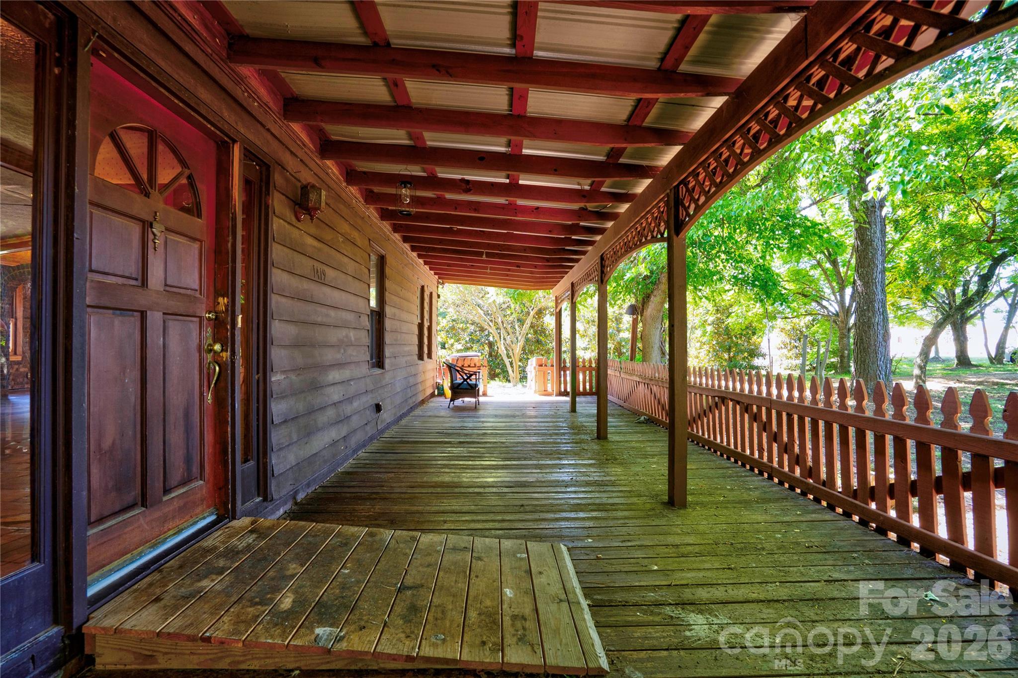 1419 Melrose Drive Property Photo 4