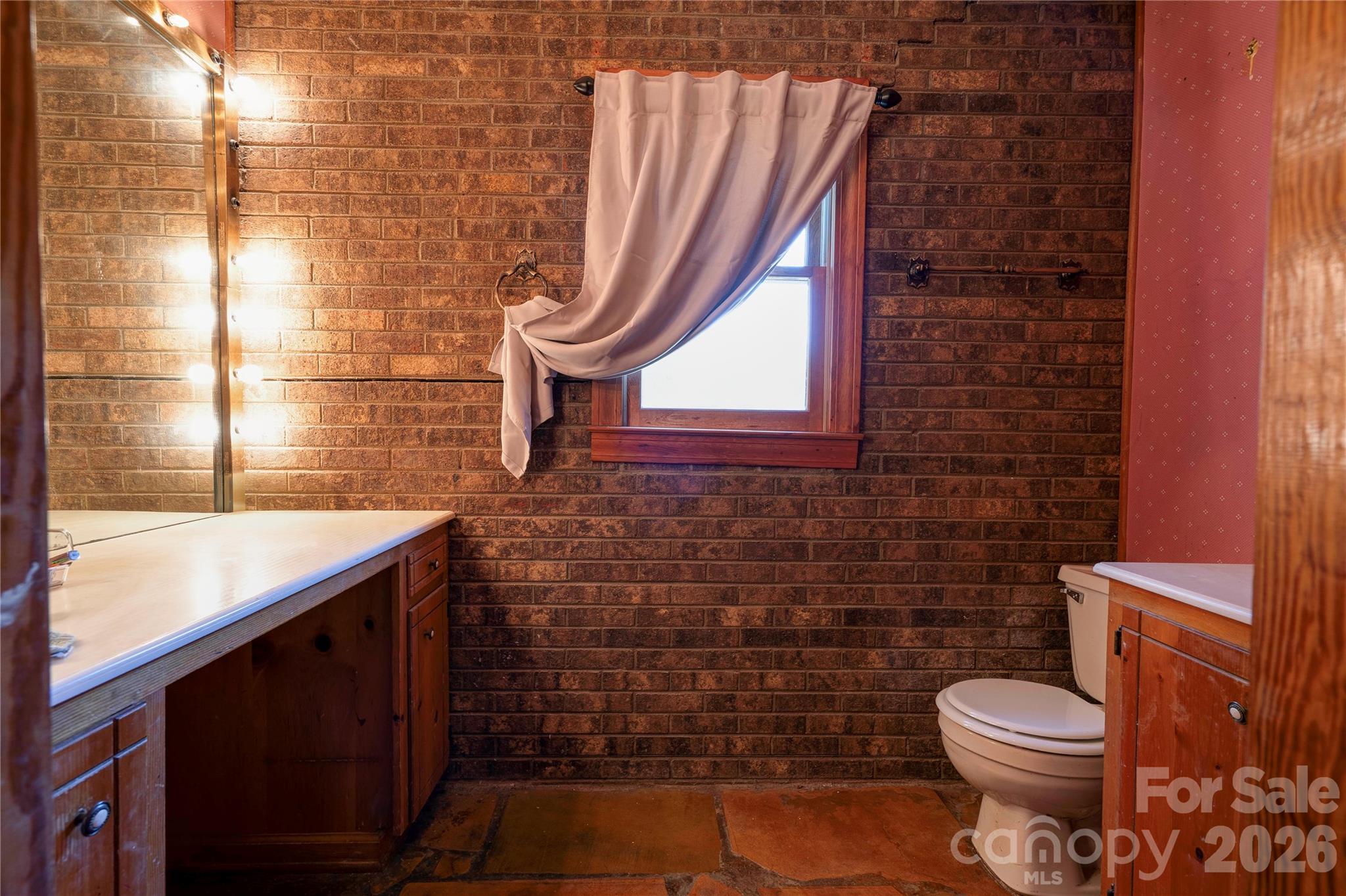 1419 Melrose Drive Property Photo 18