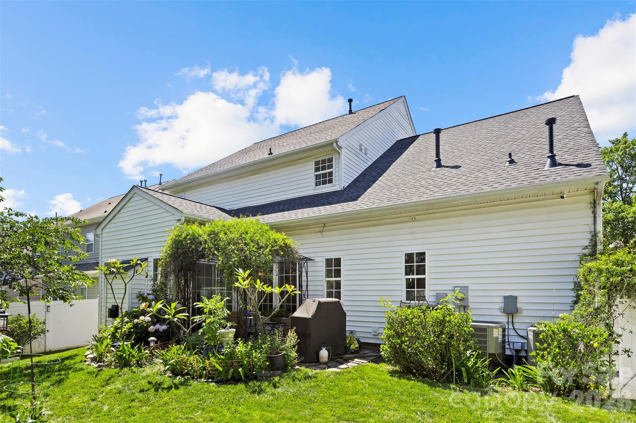 11719 Royal Castle Court Property Photo 33