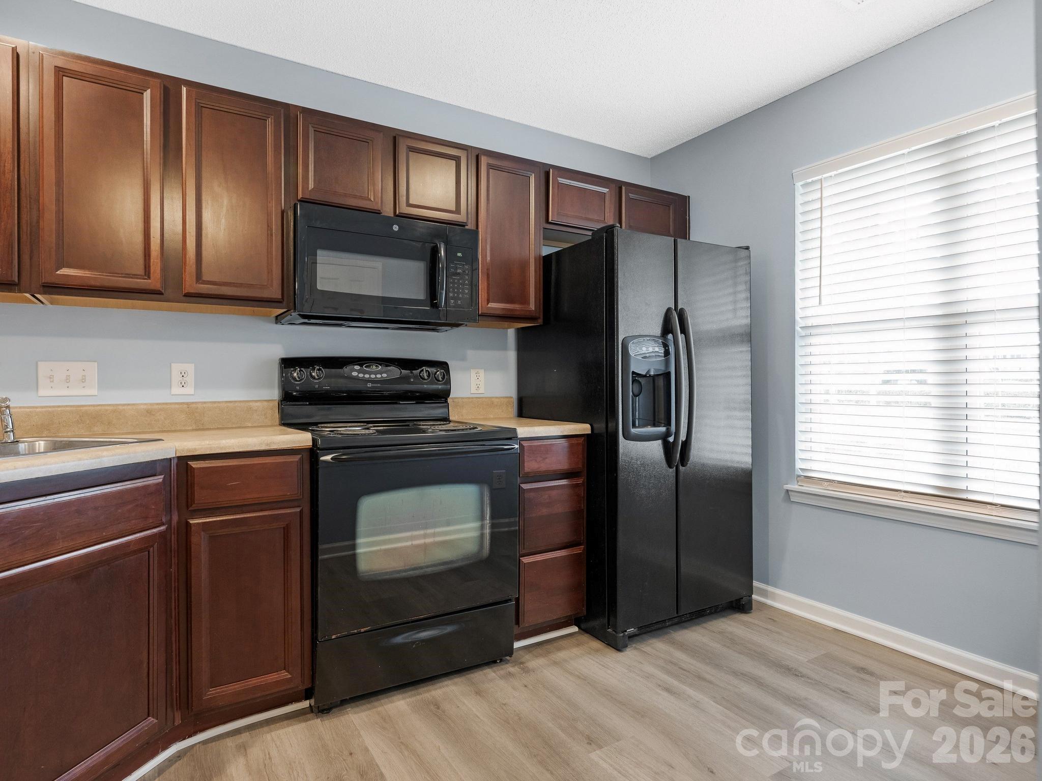 3259 Blythe Ridge Court Property Photo 7