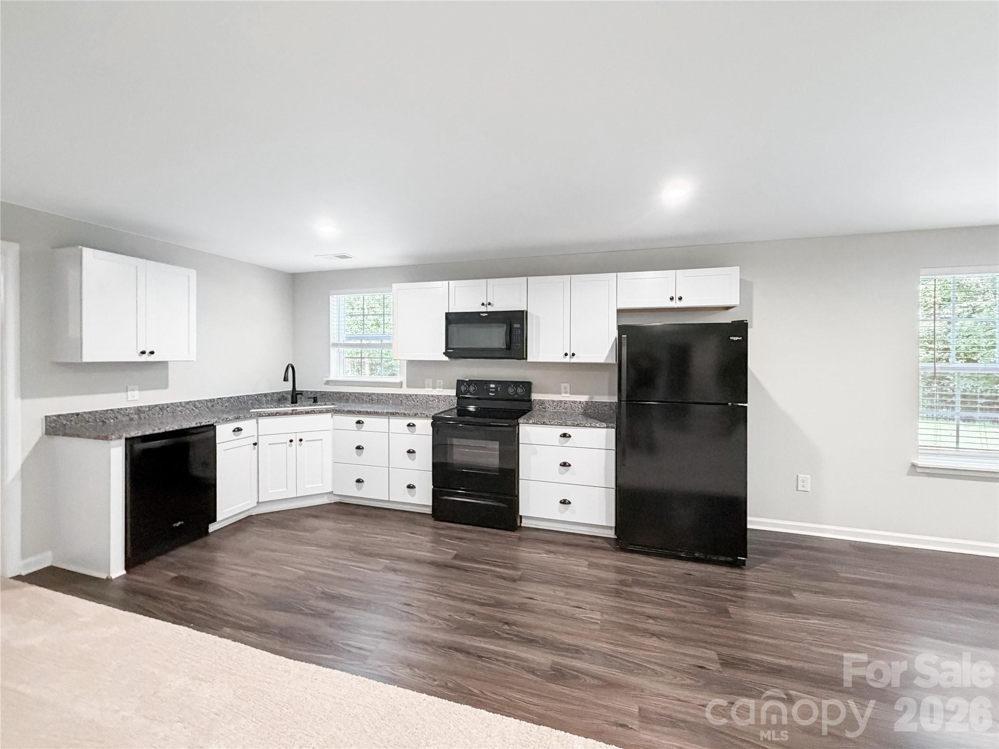 1563 Callahan Road Property Photo 2