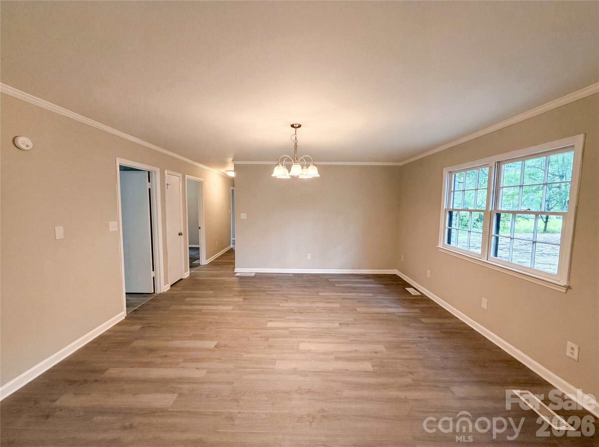 141 Greenbriar Drive Property Photo 11