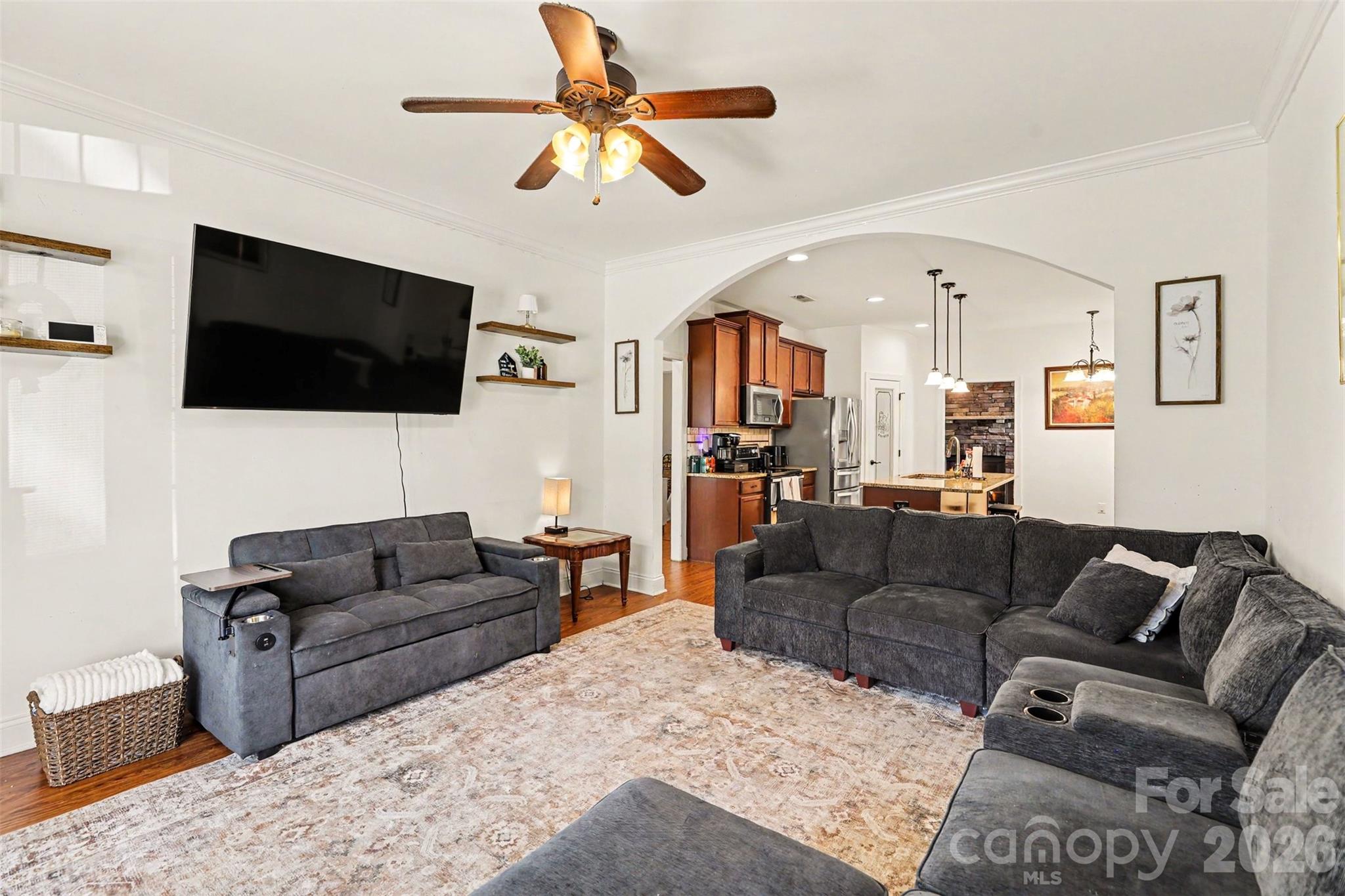 964 Mathis Avenue Property Photo 2