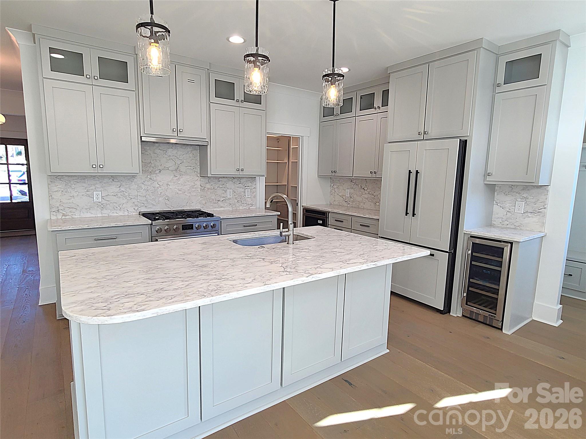 405 19th Avenue Circle Property Photo 4