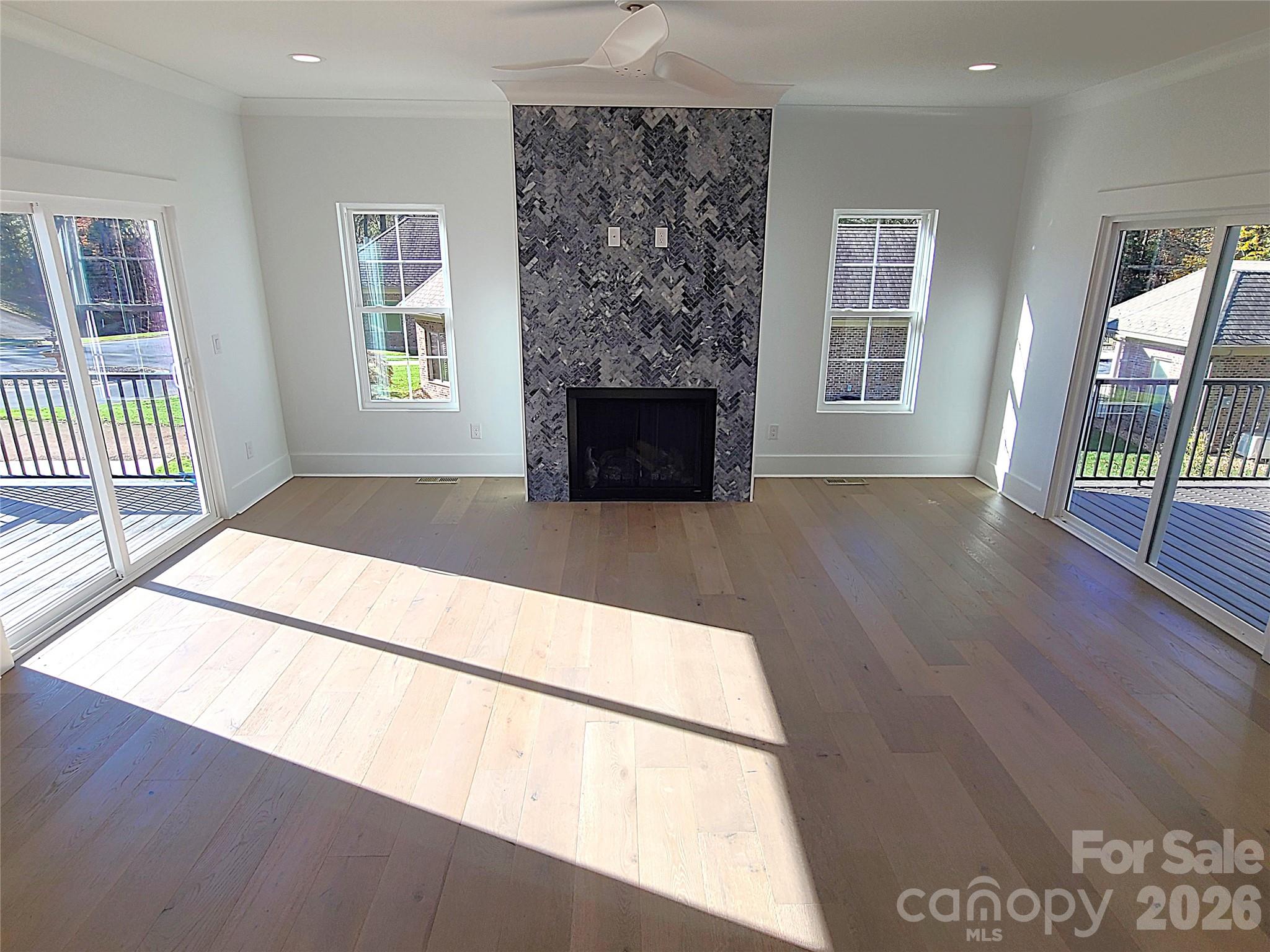 405 19th Avenue Circle Property Photo 16