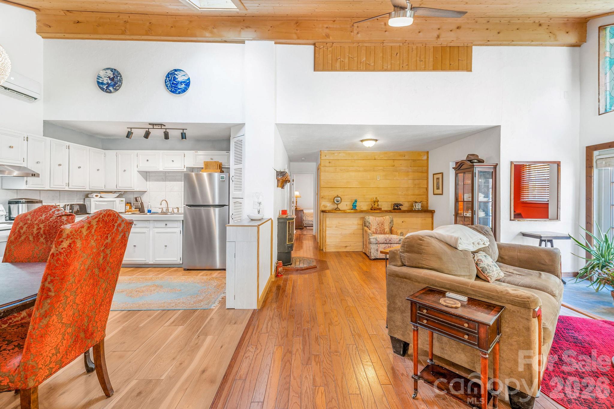 226 Fish Pond Lane Property Photo 10