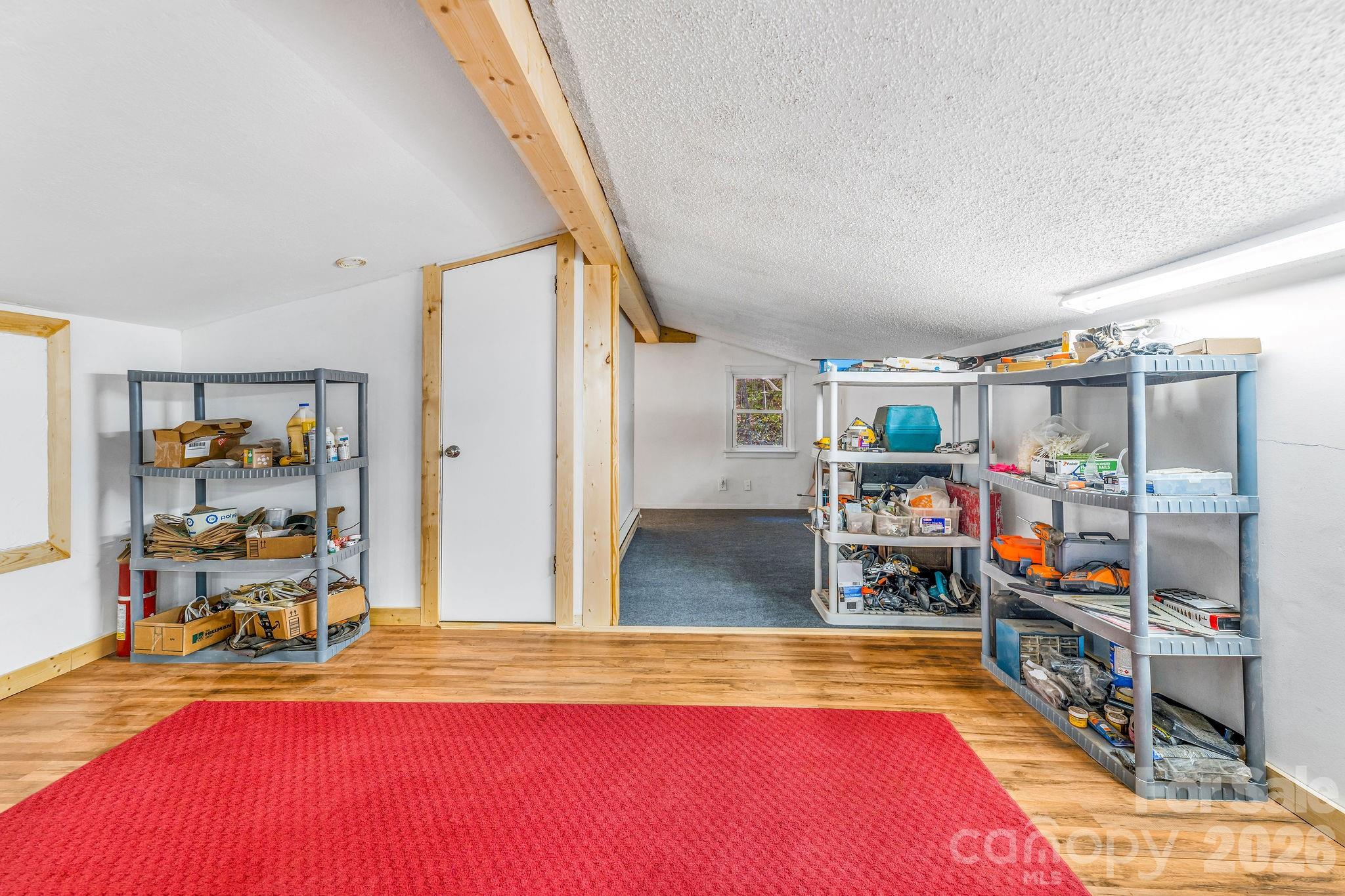 226 Fish Pond Lane Property Photo 27
