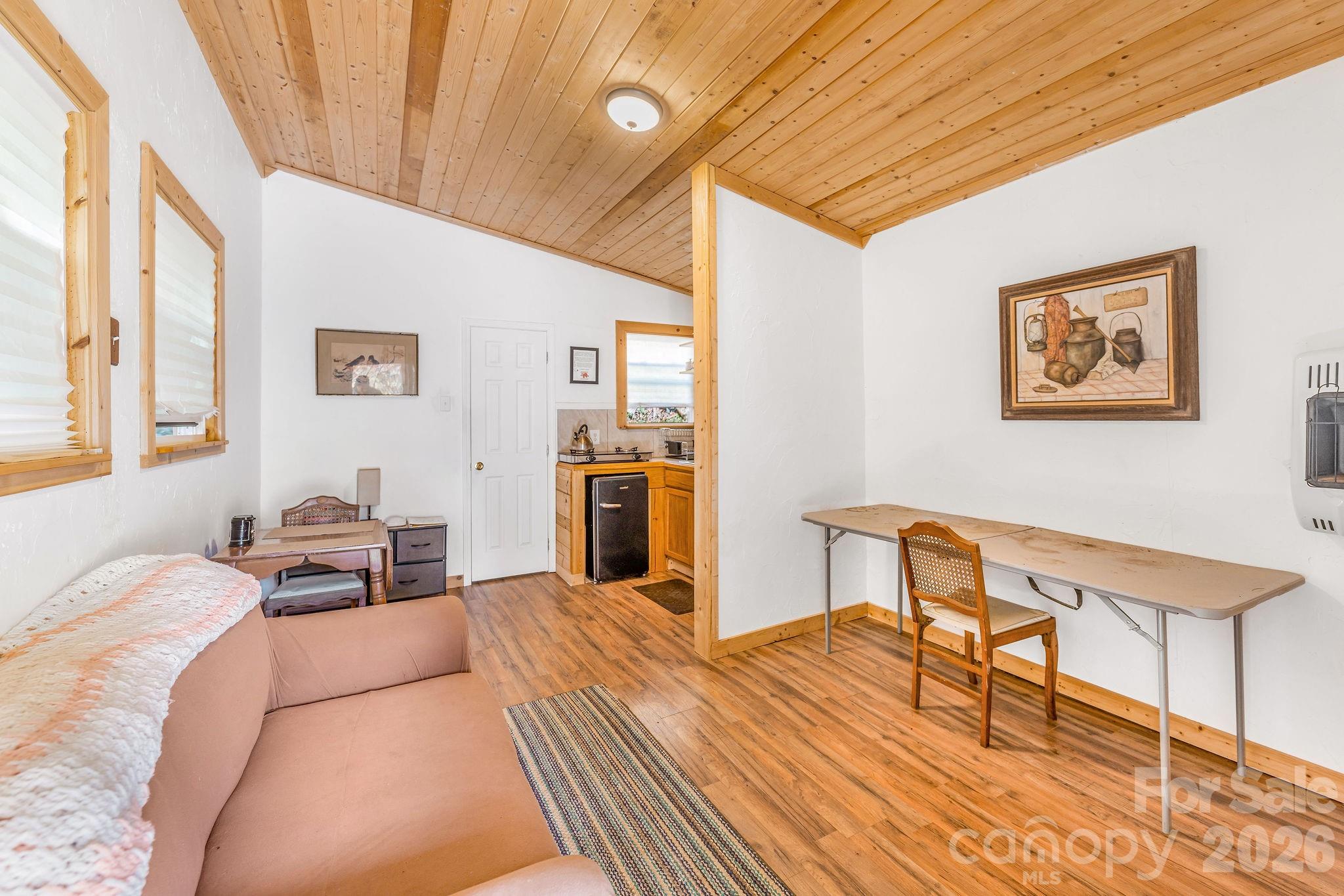226 Fish Pond Lane Property Photo 36