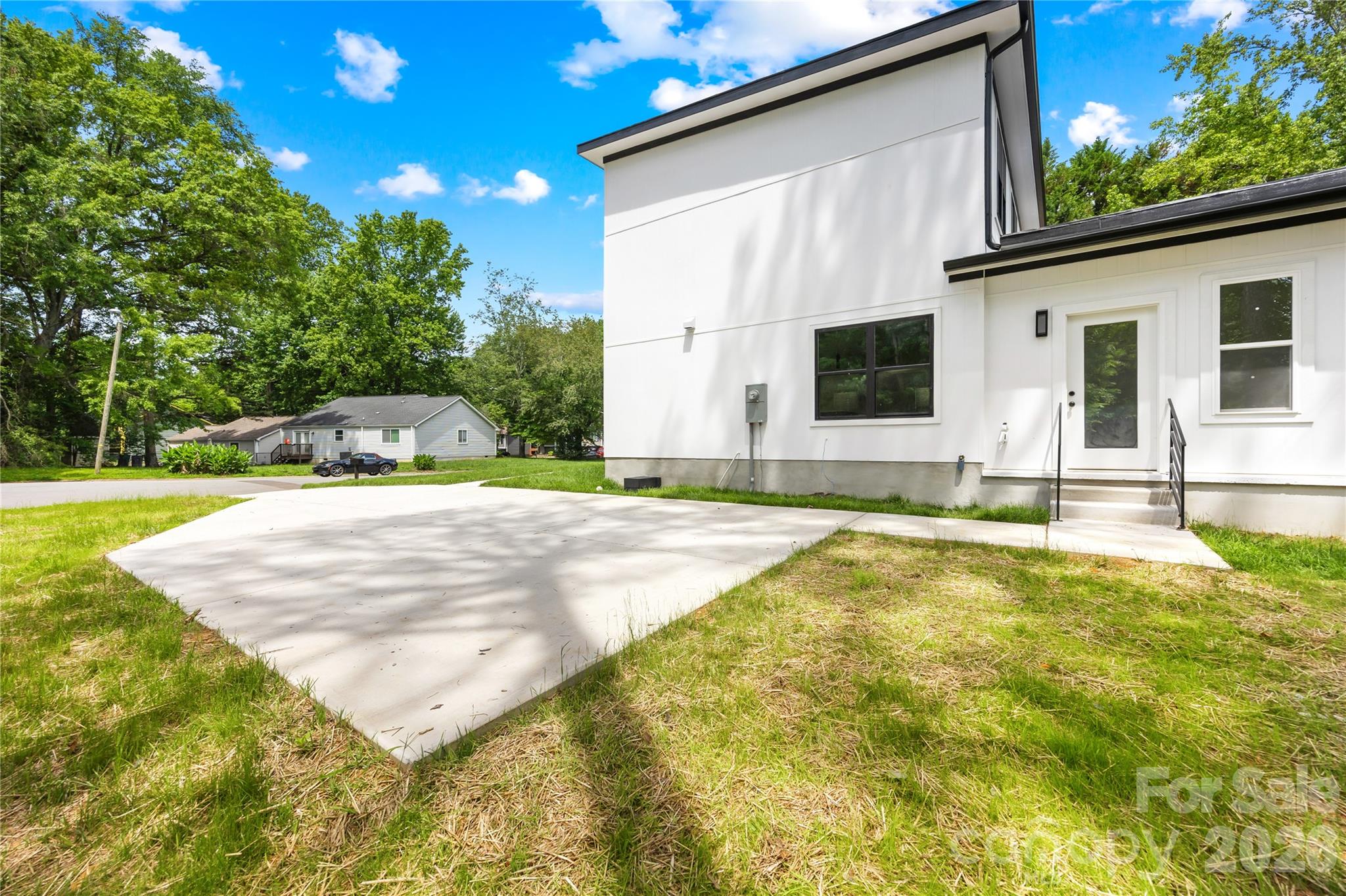 5113 Banfshire Road Property Photo 5