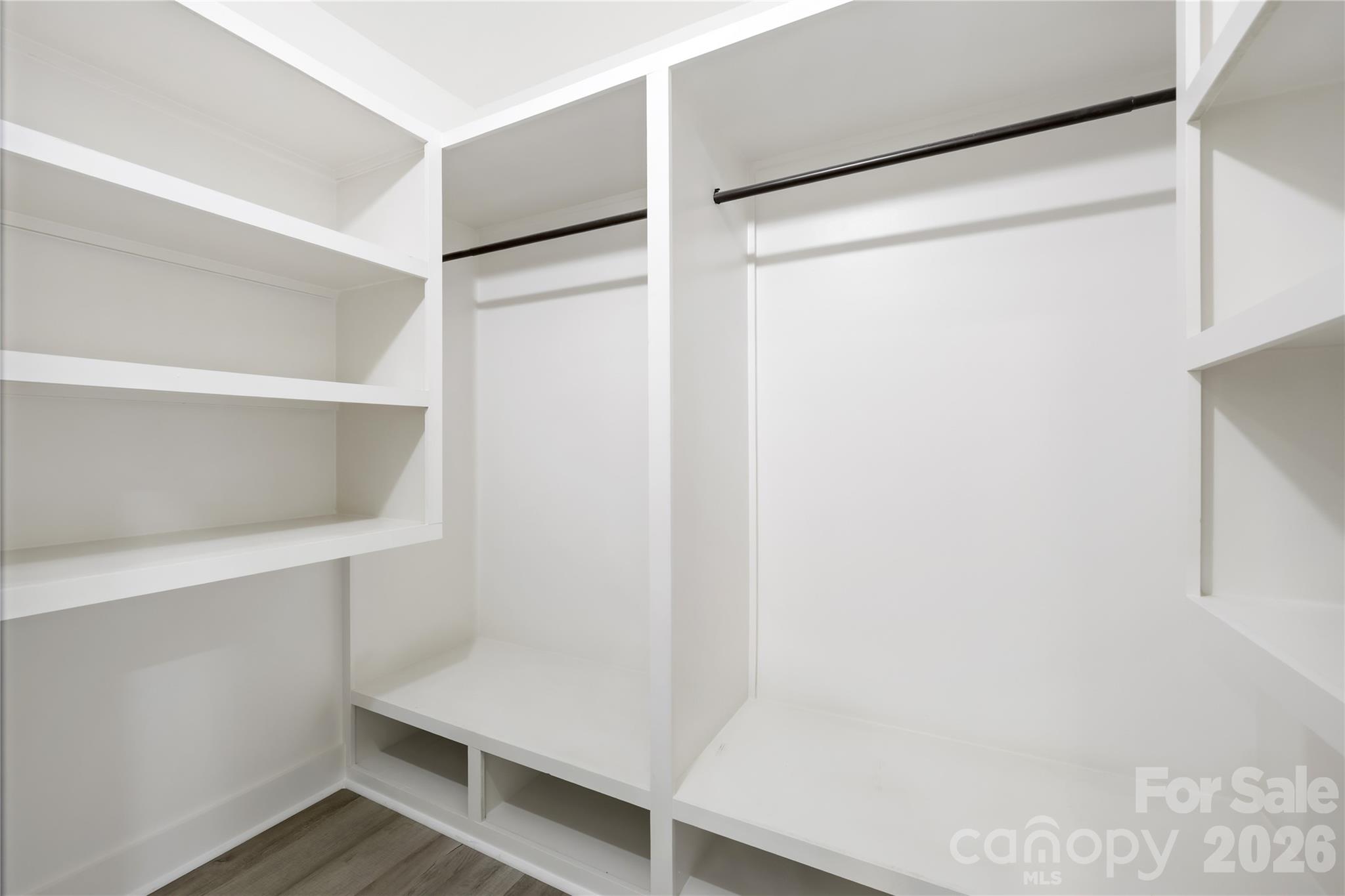 5113 Banfshire Road Property Photo 33