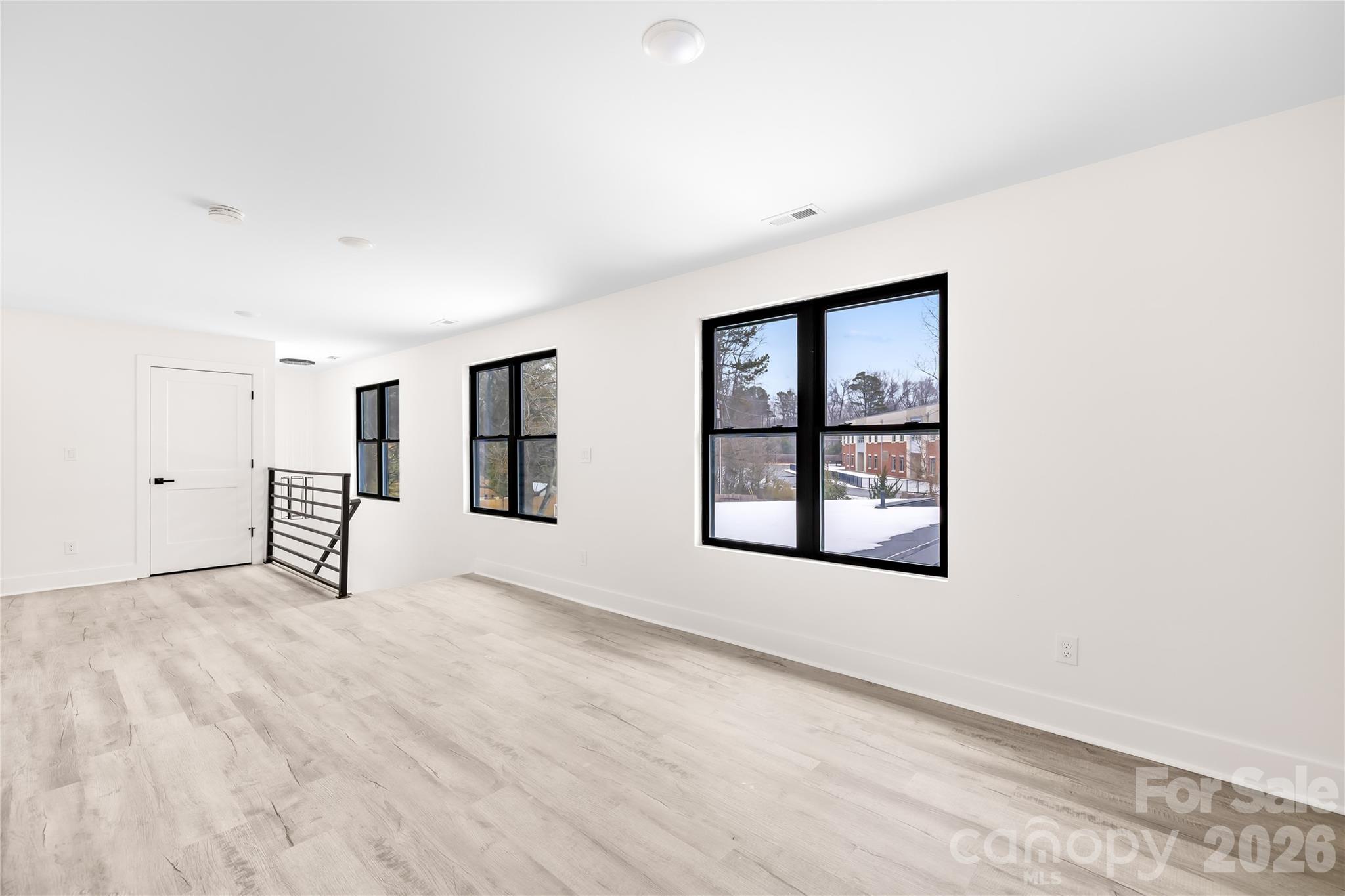 5113 Banfshire Road Property Photo 36