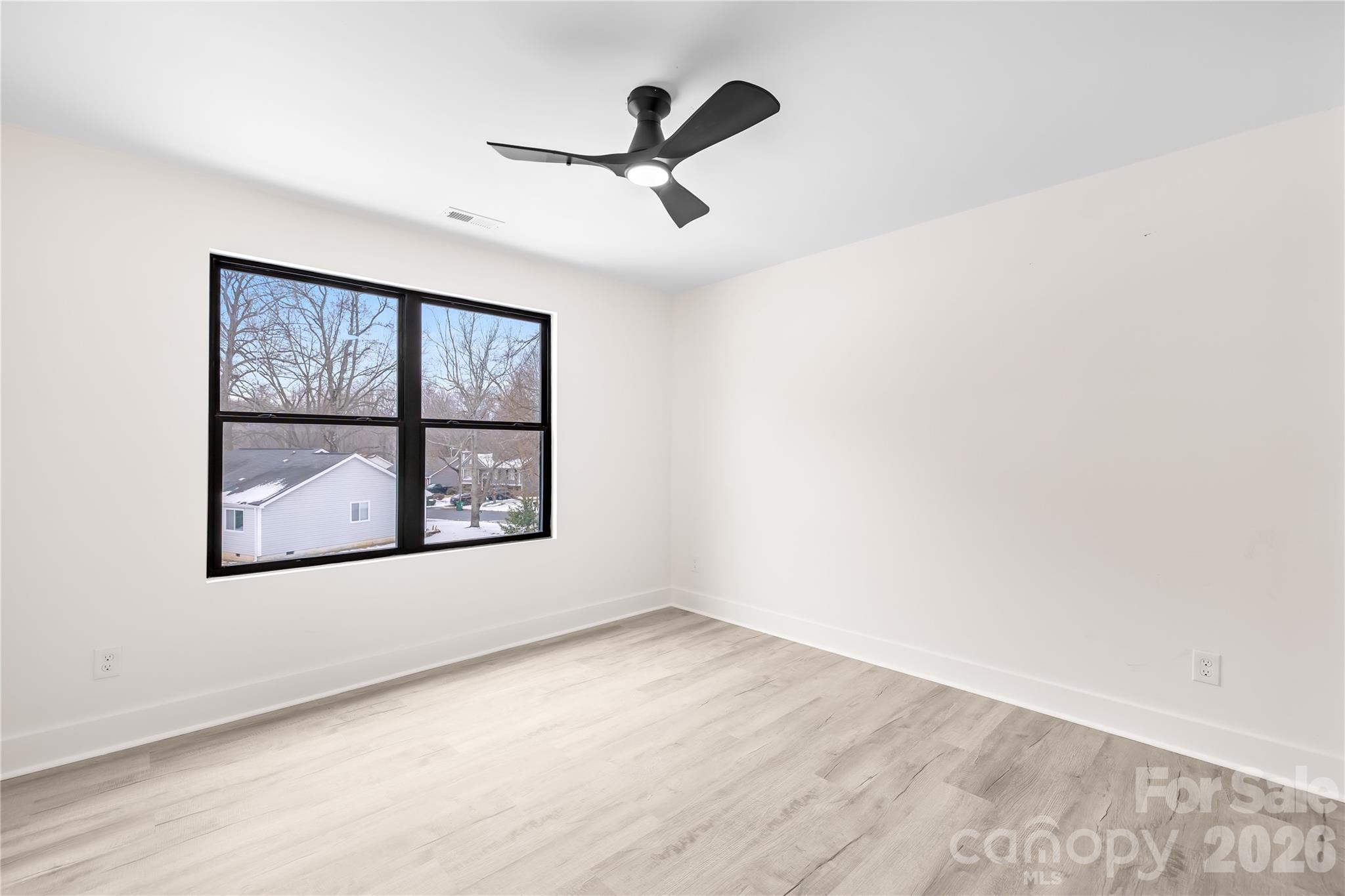 5113 Banfshire Road Property Photo 38