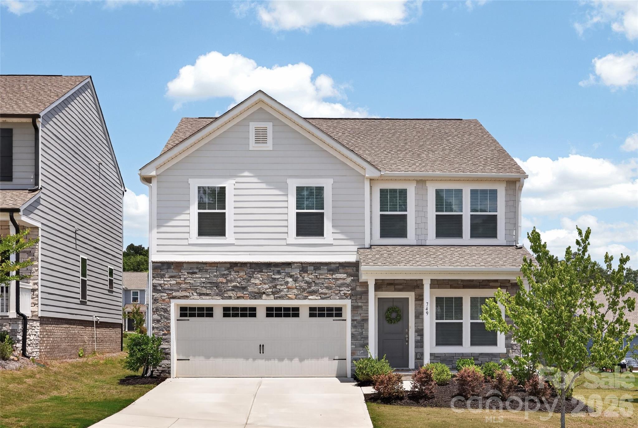 749 Scotch Meadows Loop 115 Property Photo 2