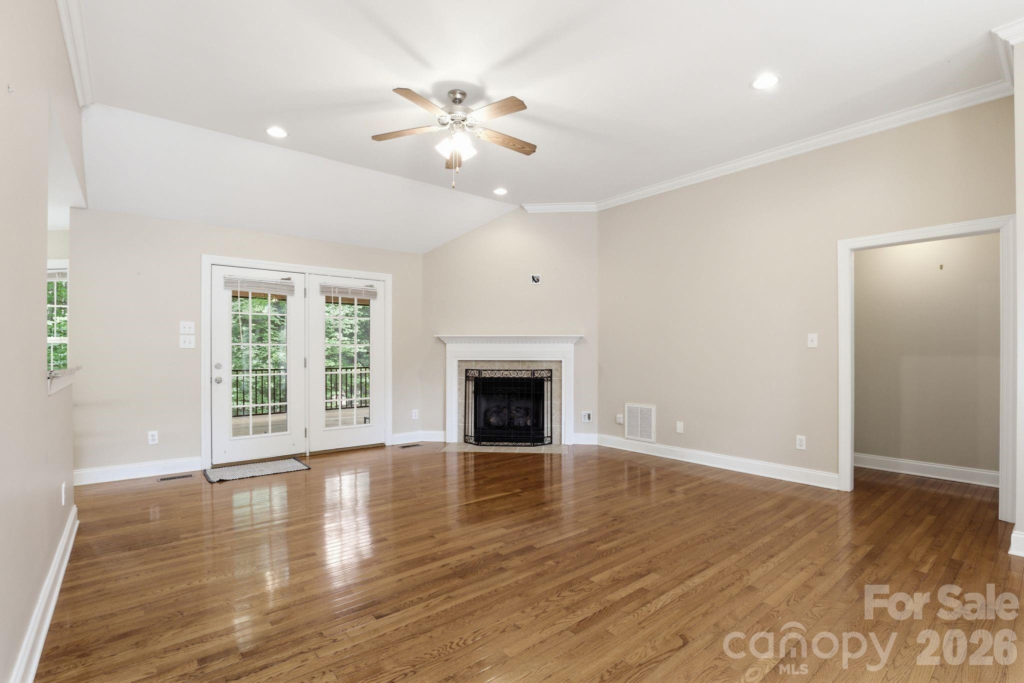 3652 Burton Street Property Photo 6