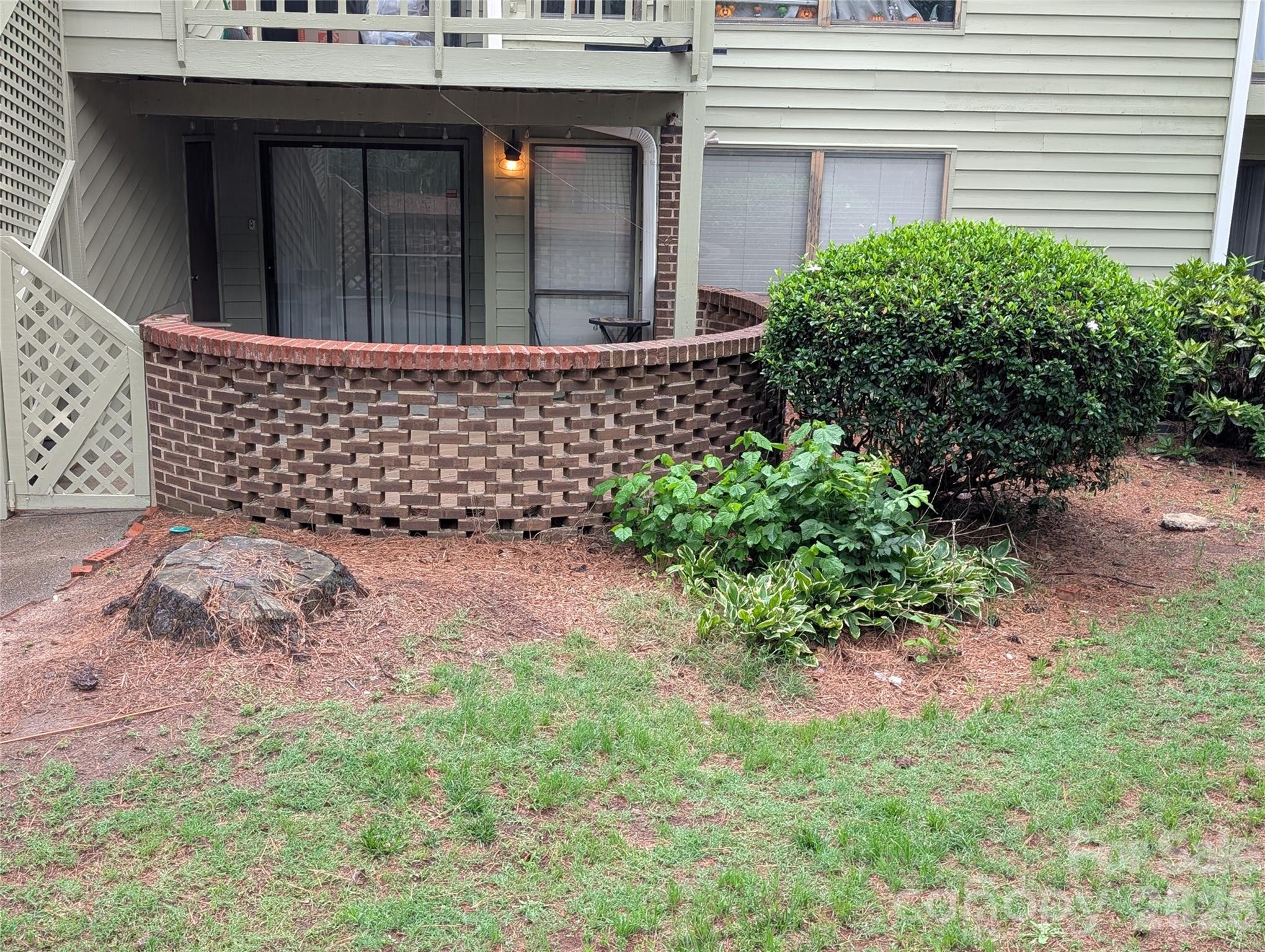 1600 Sharon Road Property Photo 1