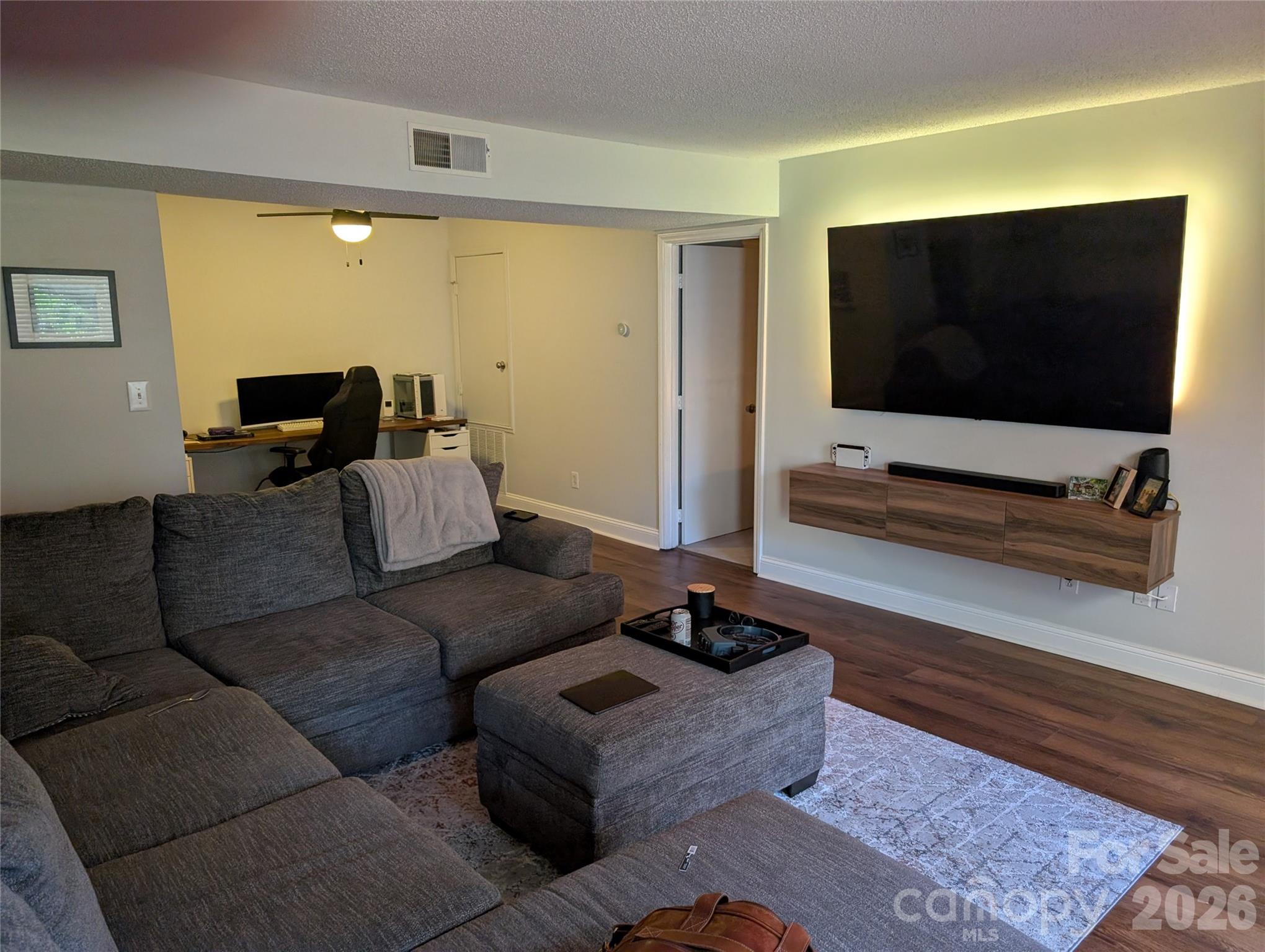 1600 Sharon Road Property Photo 2