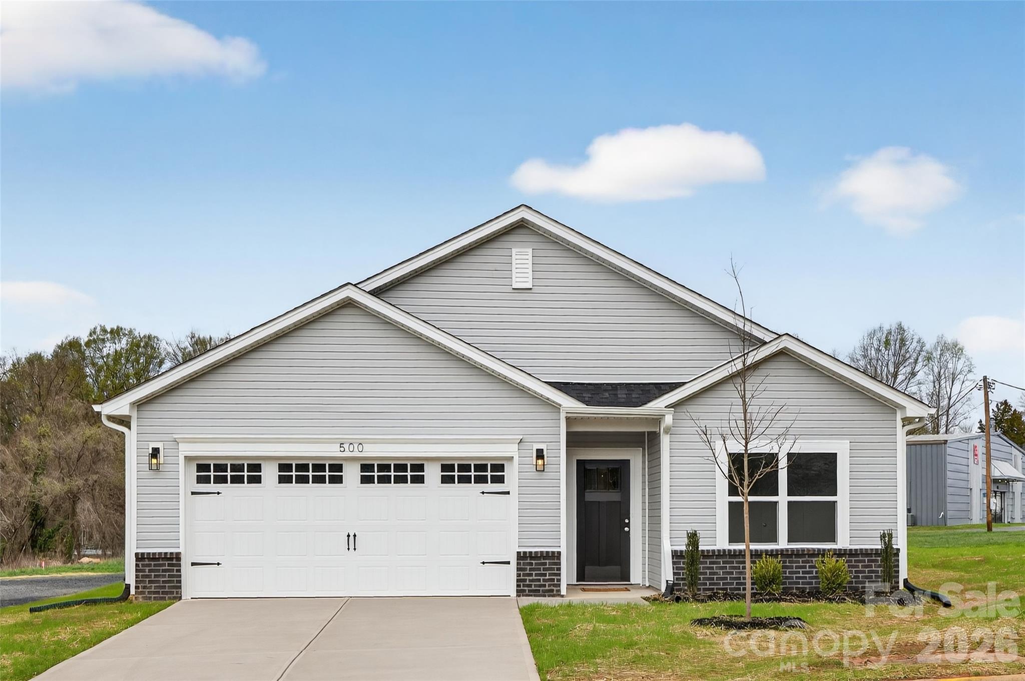 5014 Forestmont Drive Property Photo 1