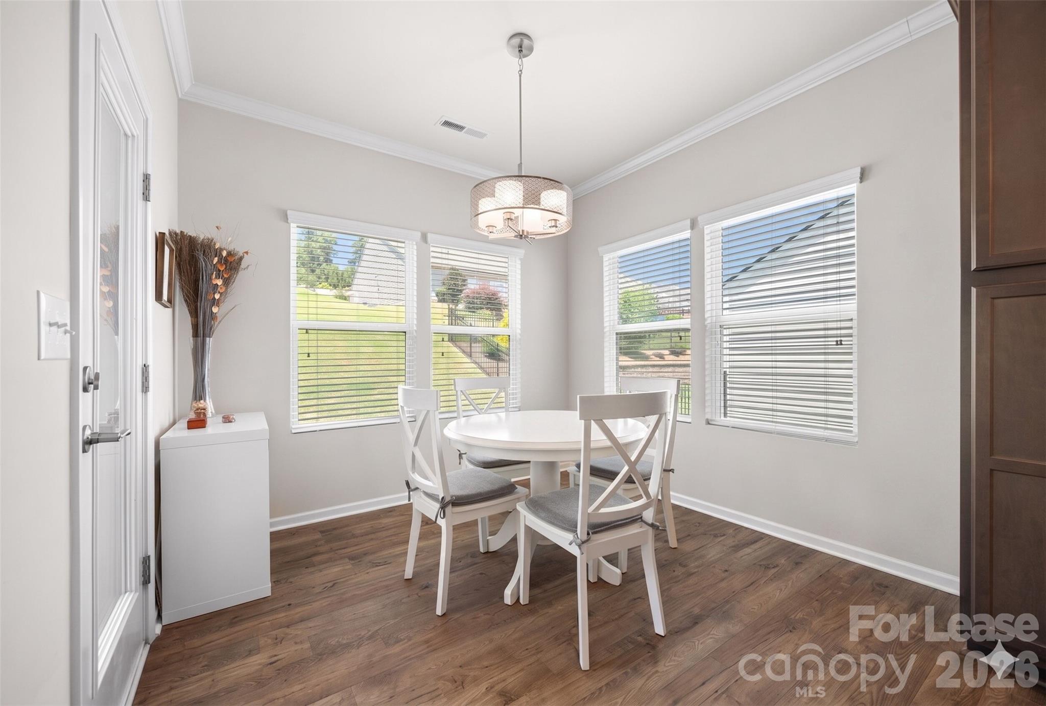 2316 Celandine Way Property Photo 10