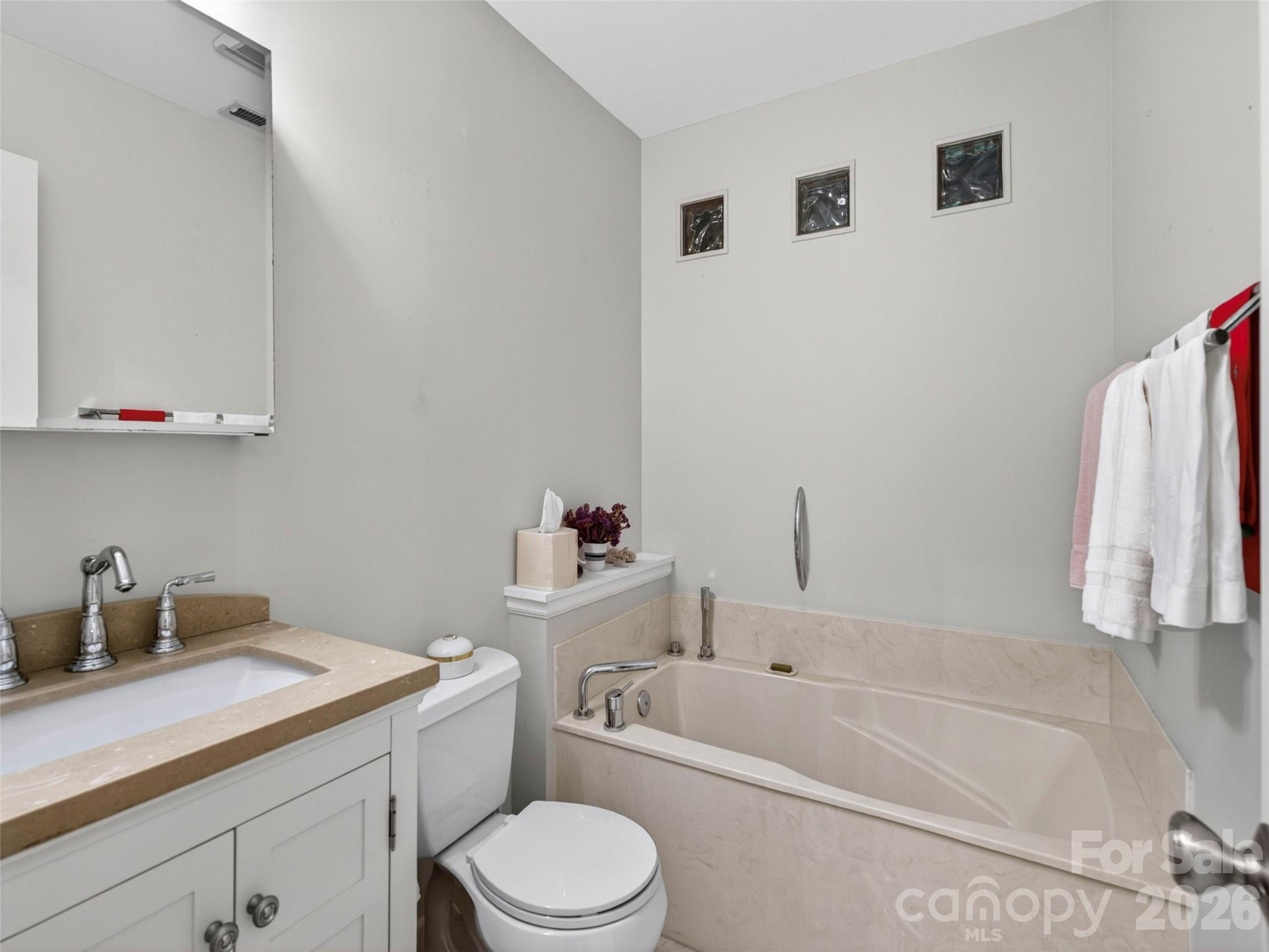 52 Melody Lane Property Photo 14