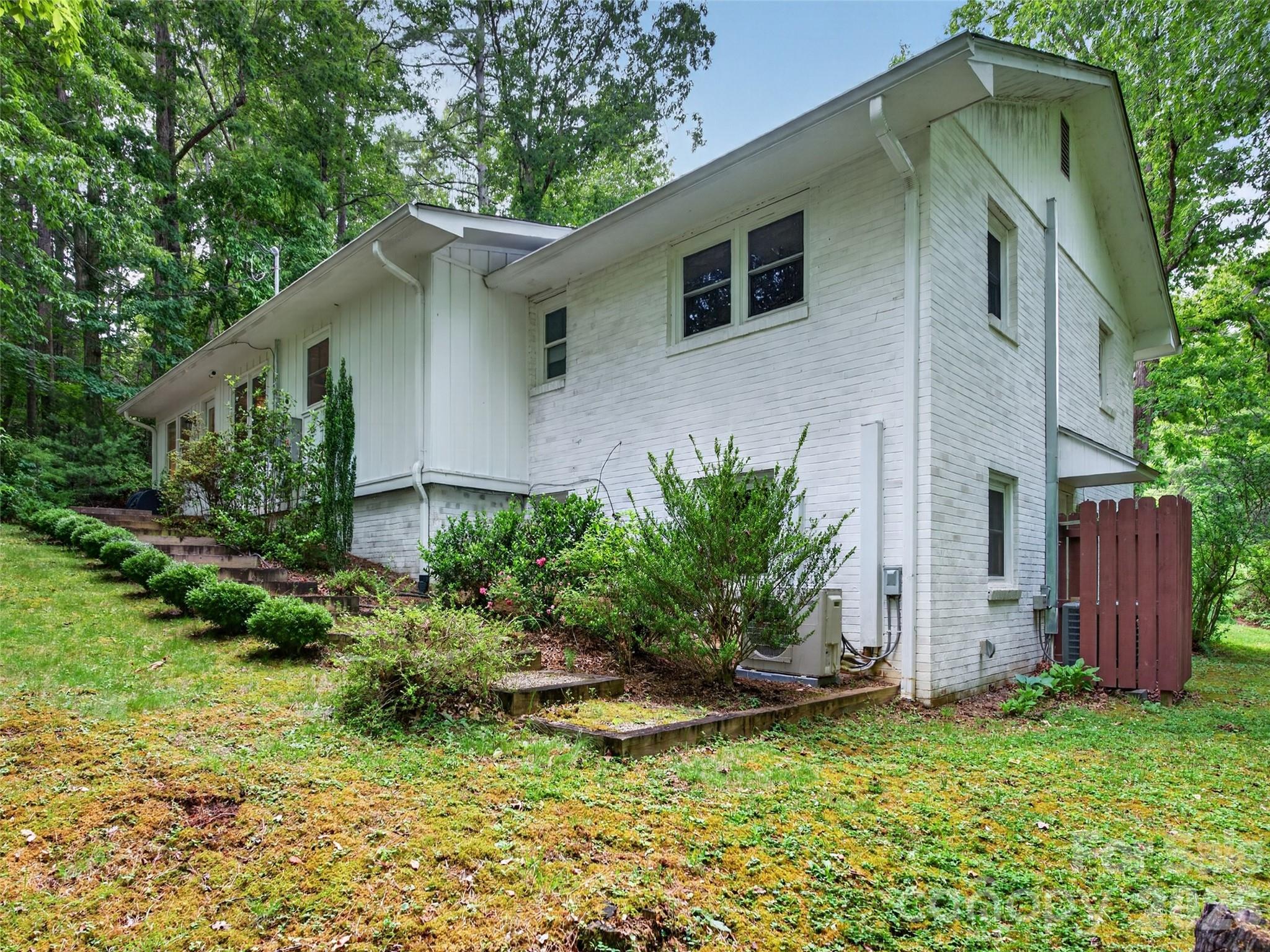 52 Melody Lane Property Photo 36